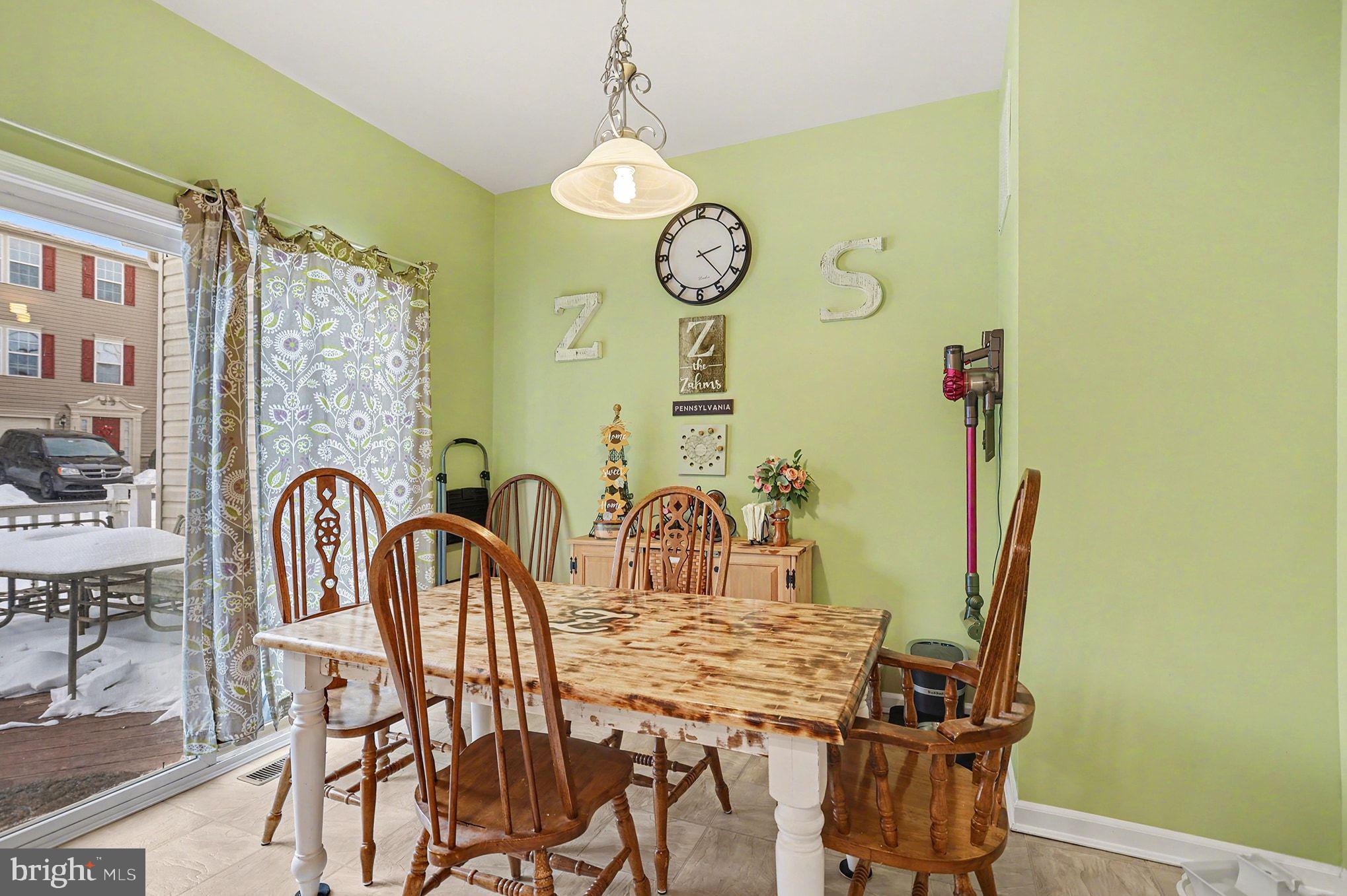 CHAMBERS HILL - Residential