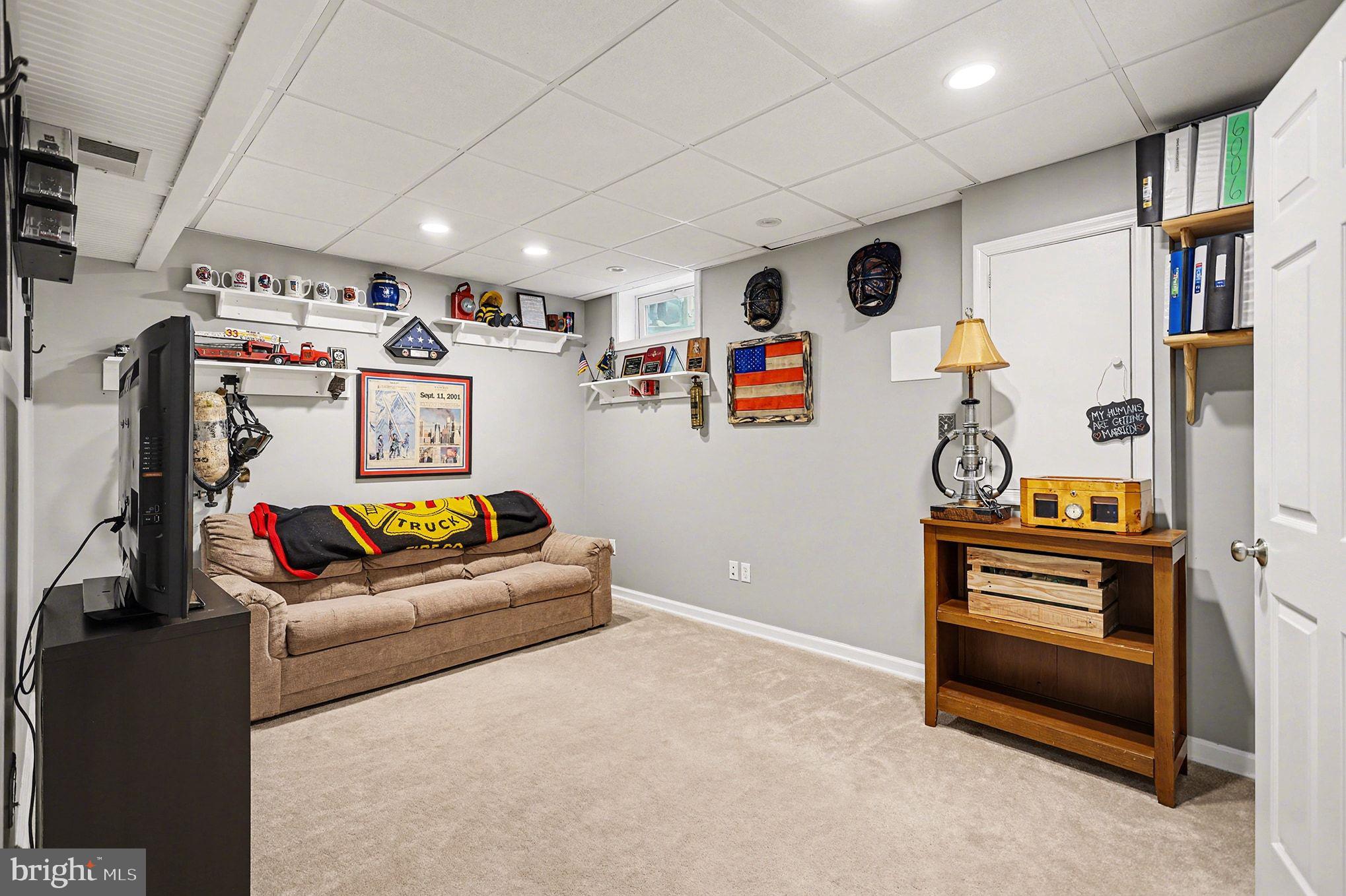 CHAMBERS HILL - Residential