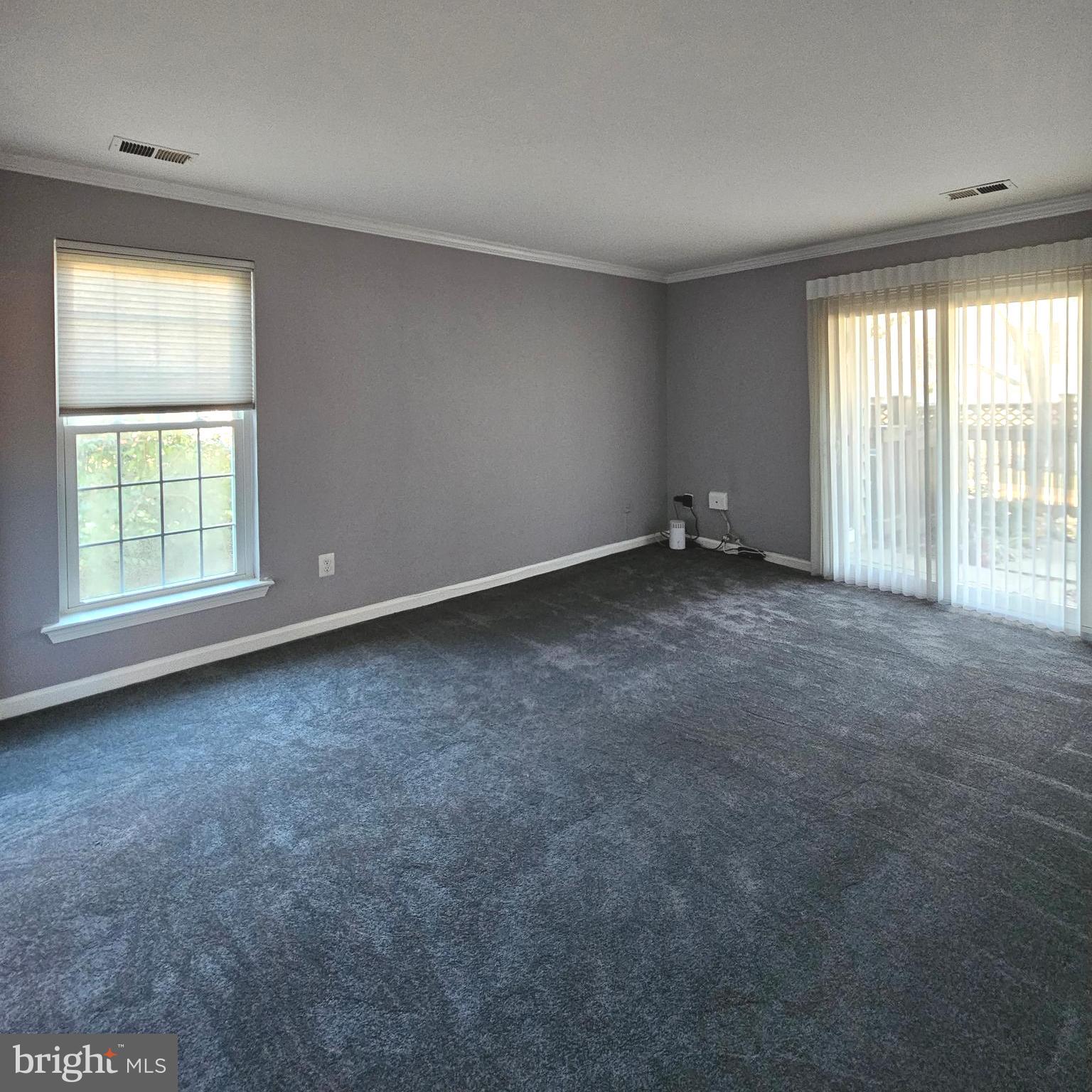 ESSEX HOUSE - Residential Lease