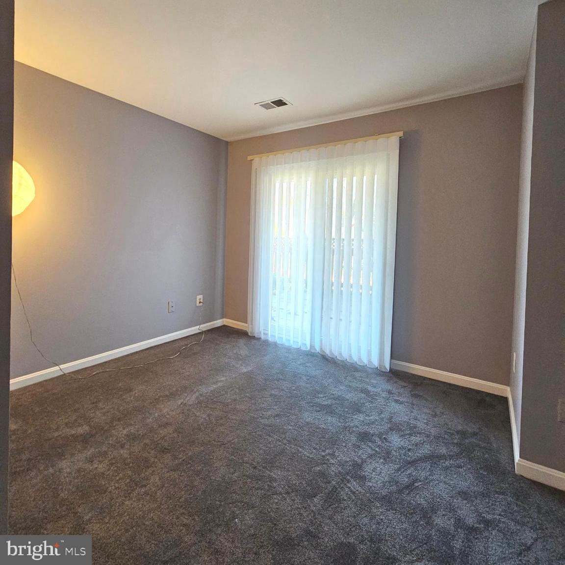 ESSEX HOUSE - Residential Lease