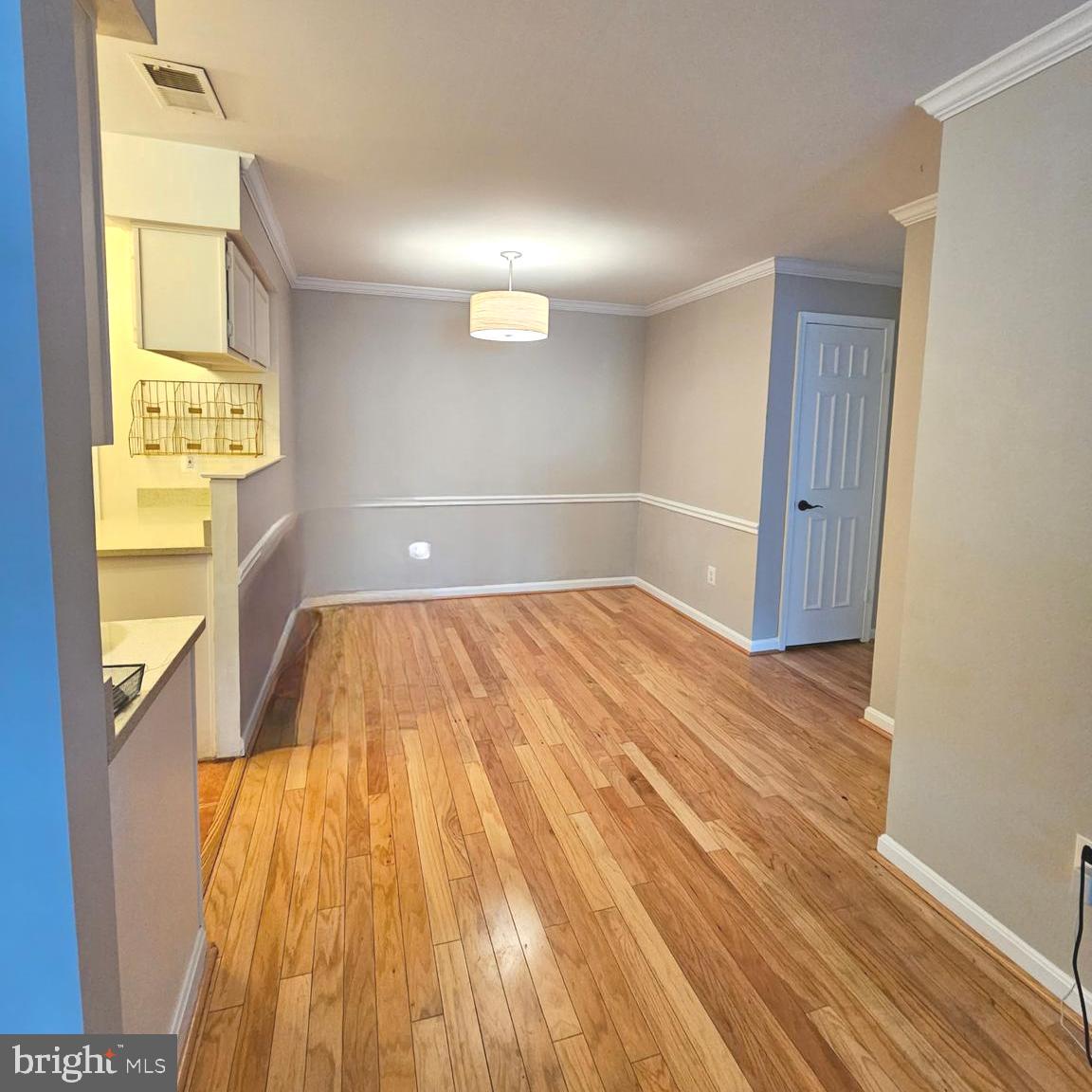 ESSEX HOUSE - Residential Lease