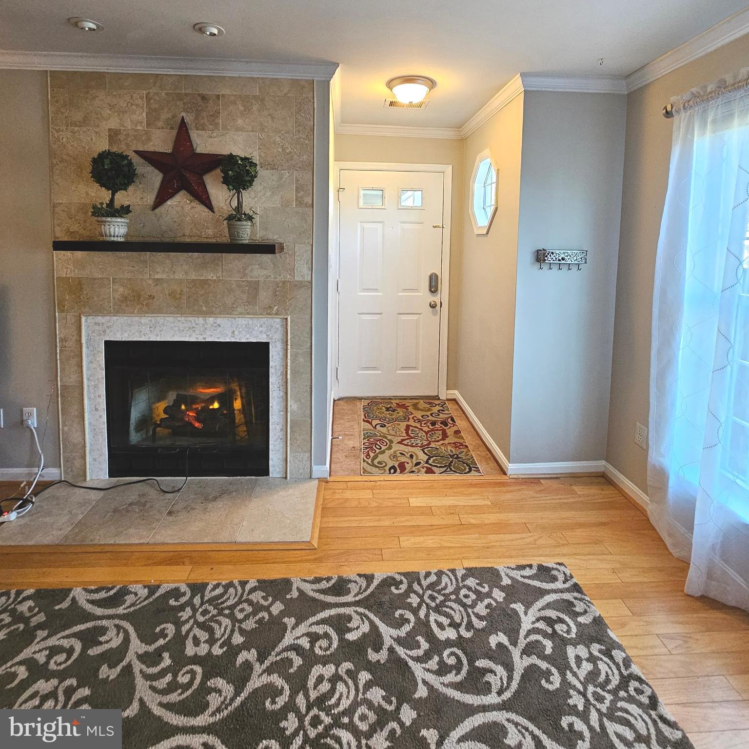 ESSEX HOUSE - Residential Lease