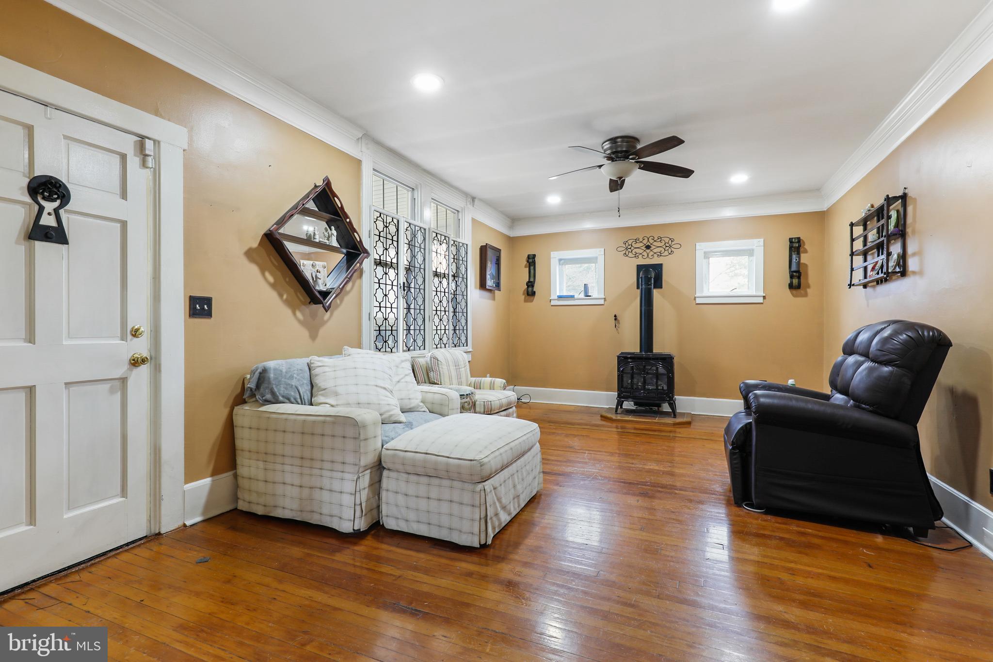 KINGSVILLE - Residential