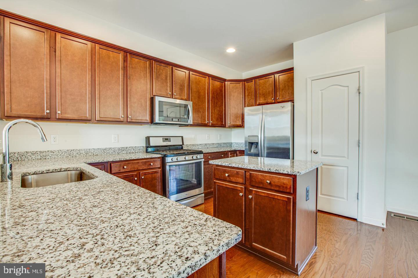 SUMMERFIELD - Residential