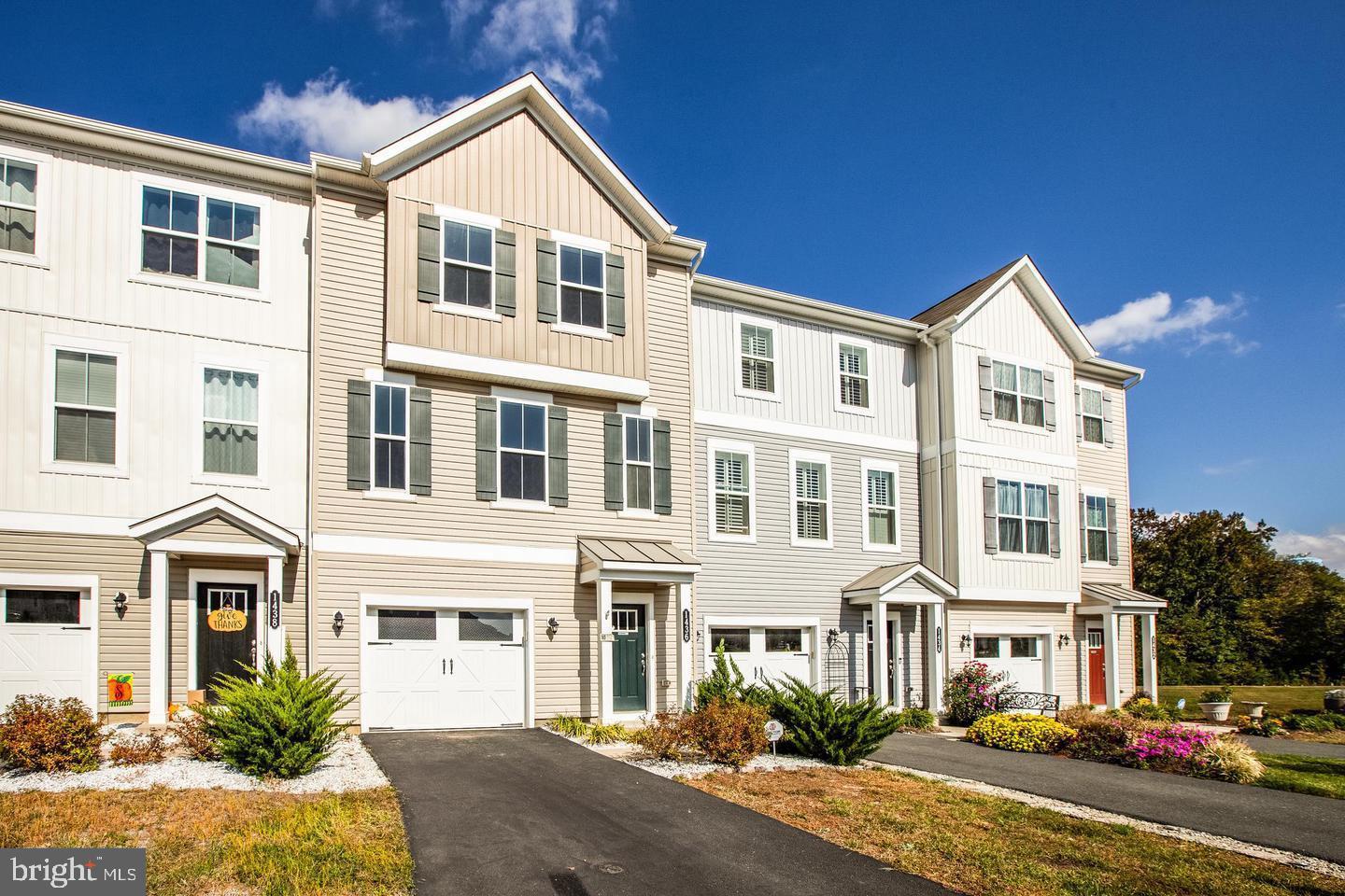 SUMMERFIELD - Residential