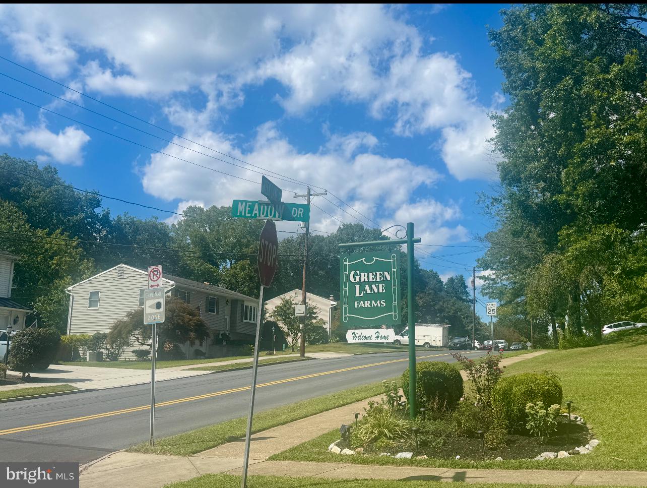 GREEN LANE FARMS - Residential