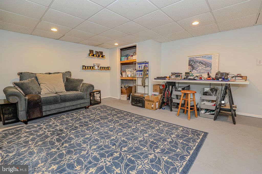 GREEN LANE FARMS - Residential