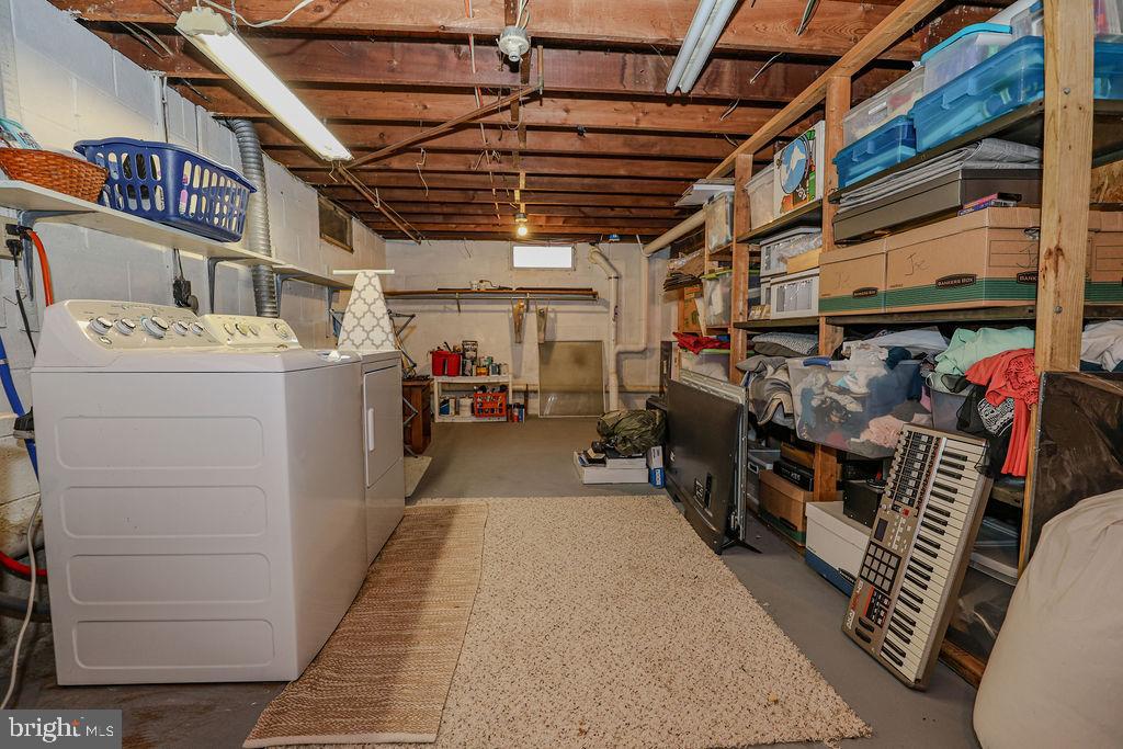 GREEN LANE FARMS - Residential