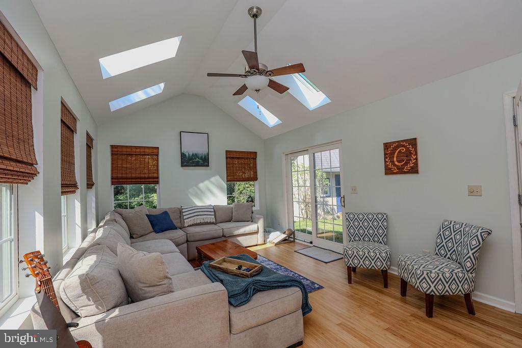 GREEN LANE FARMS - Residential