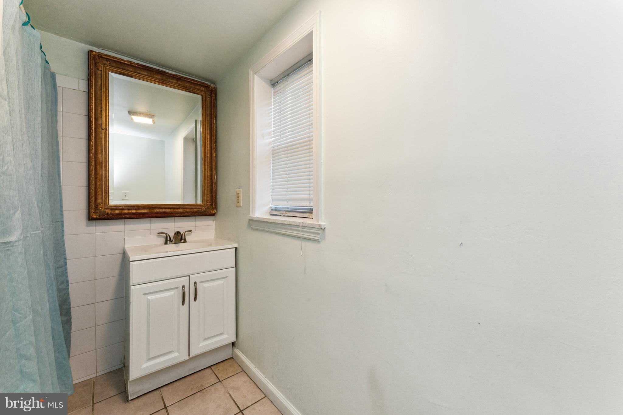 COOL SPRING - Residential