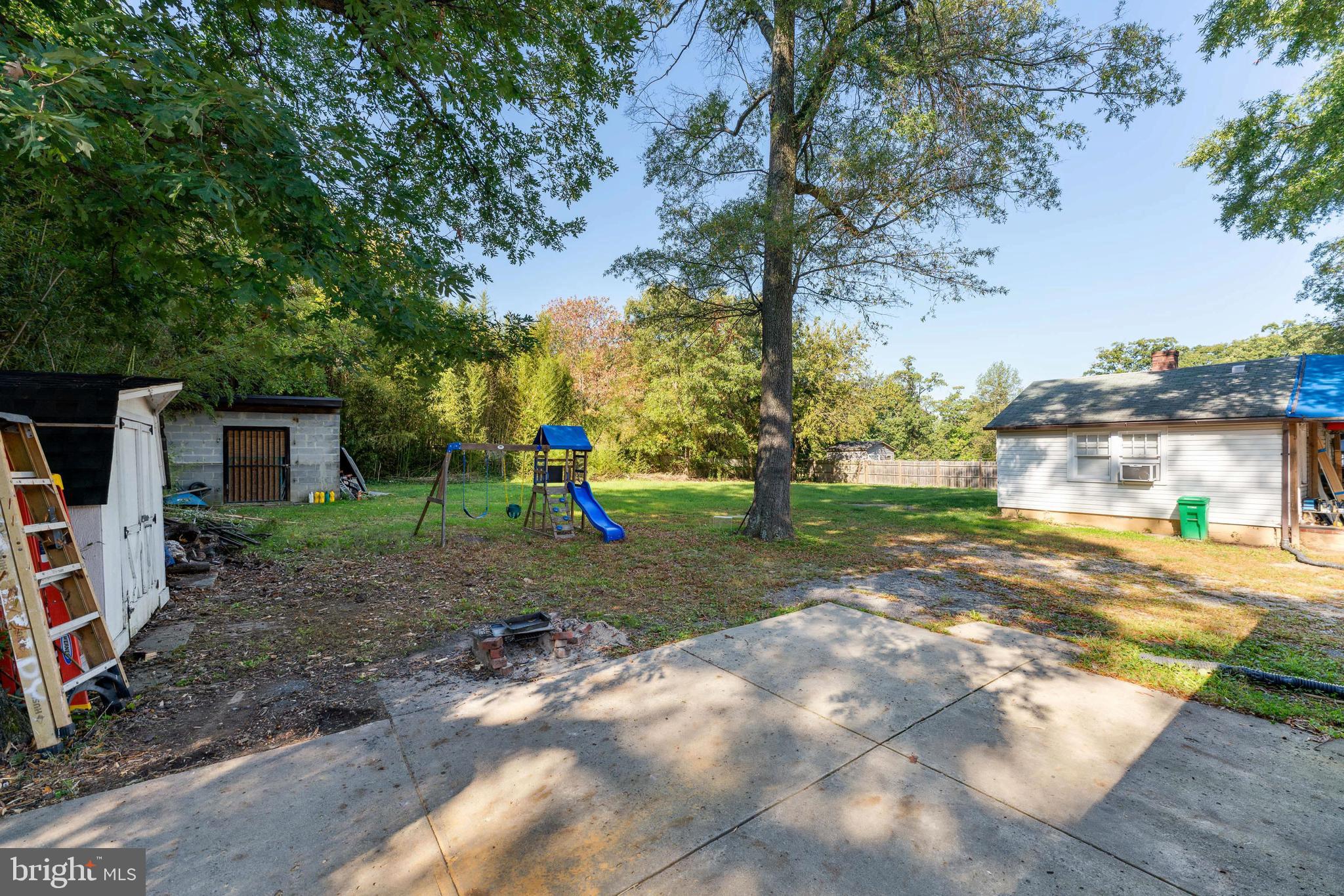 COOL SPRING - Residential