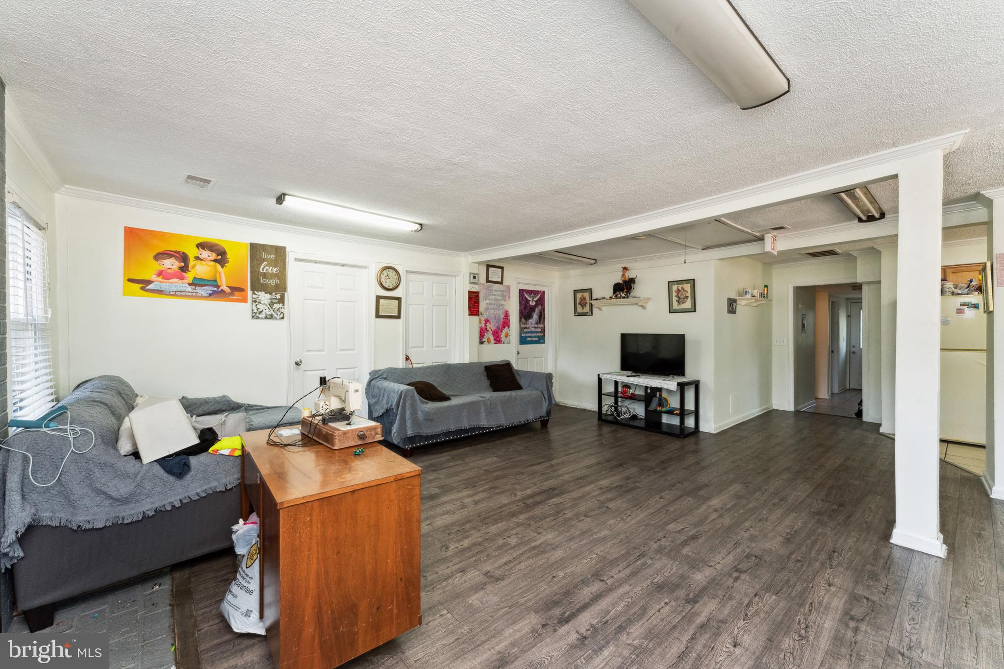 COOL SPRING - Residential