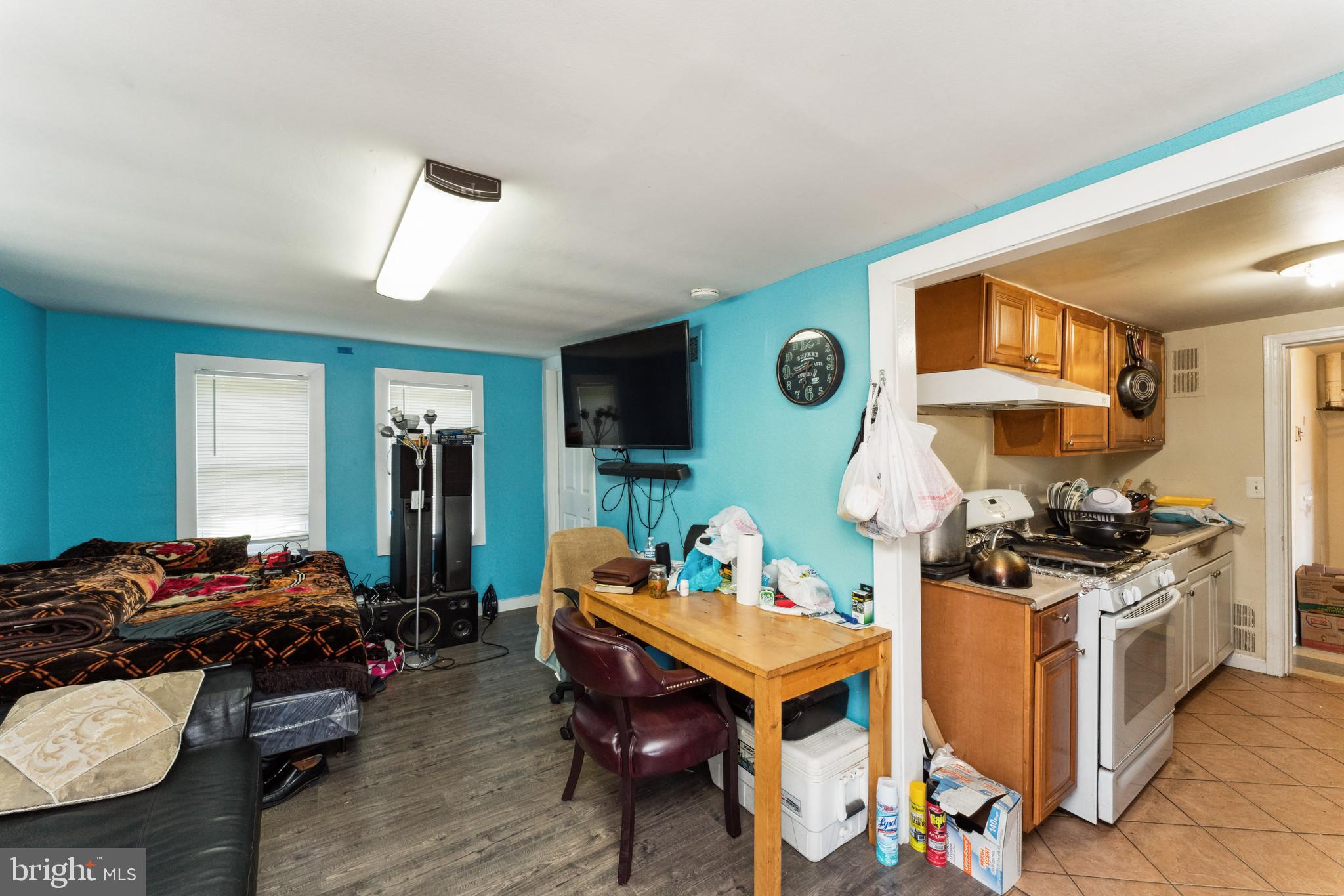 COOL SPRING - Residential