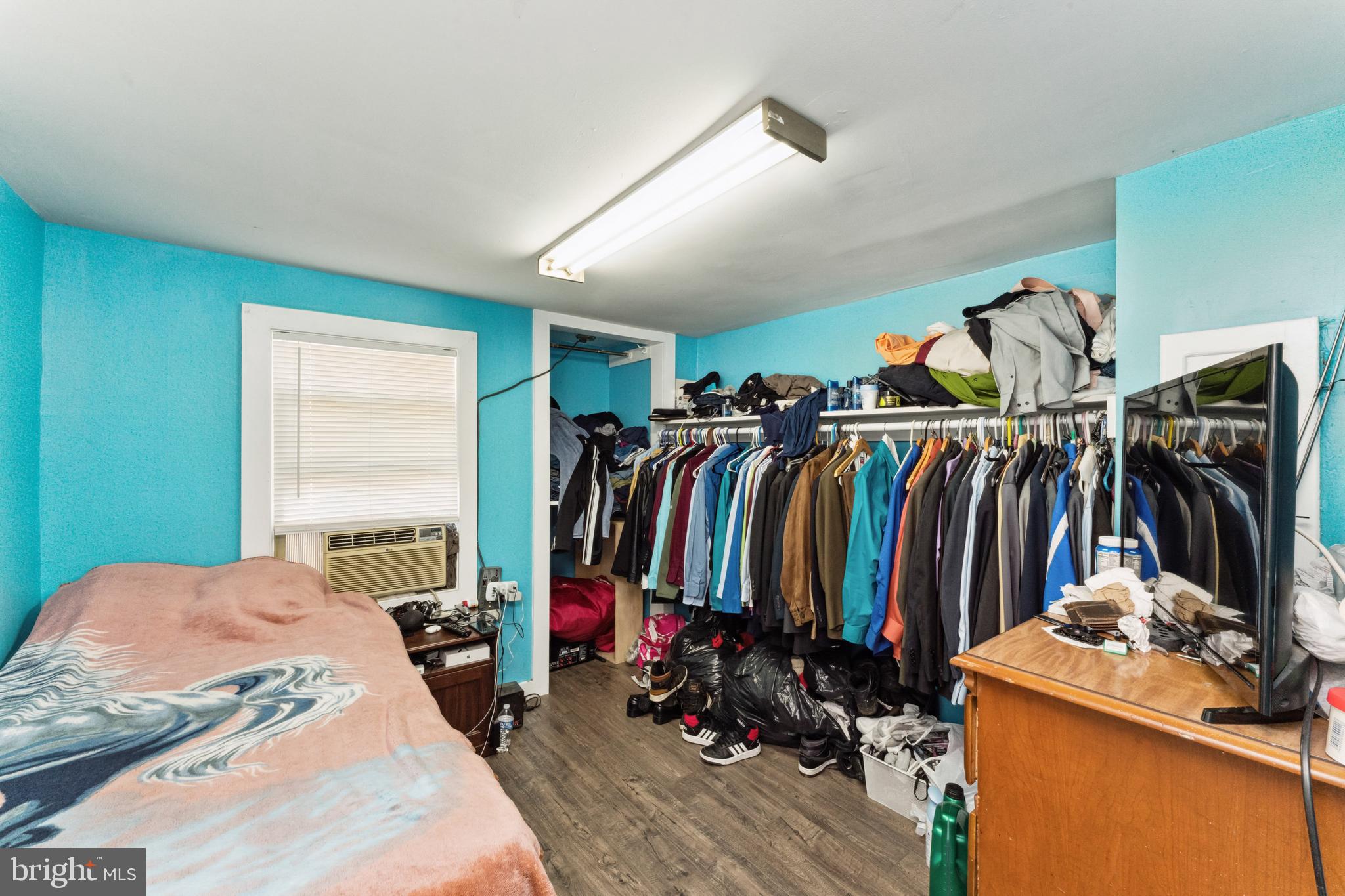 COOL SPRING - Residential