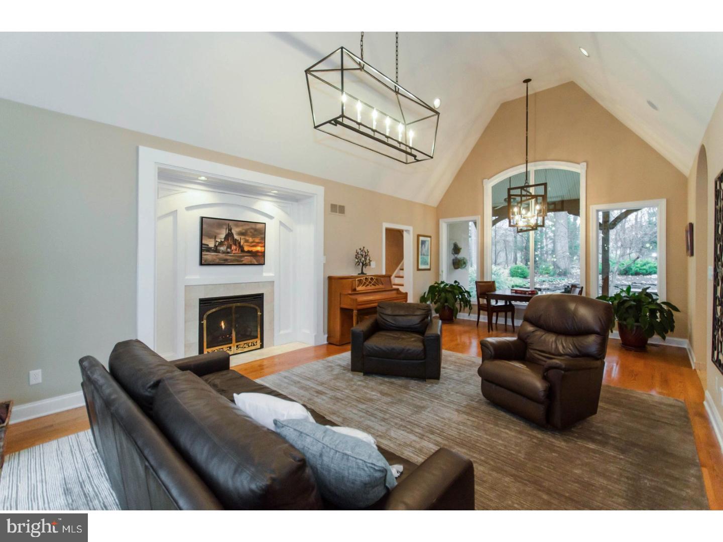 SADDLE RIDGE - Residential