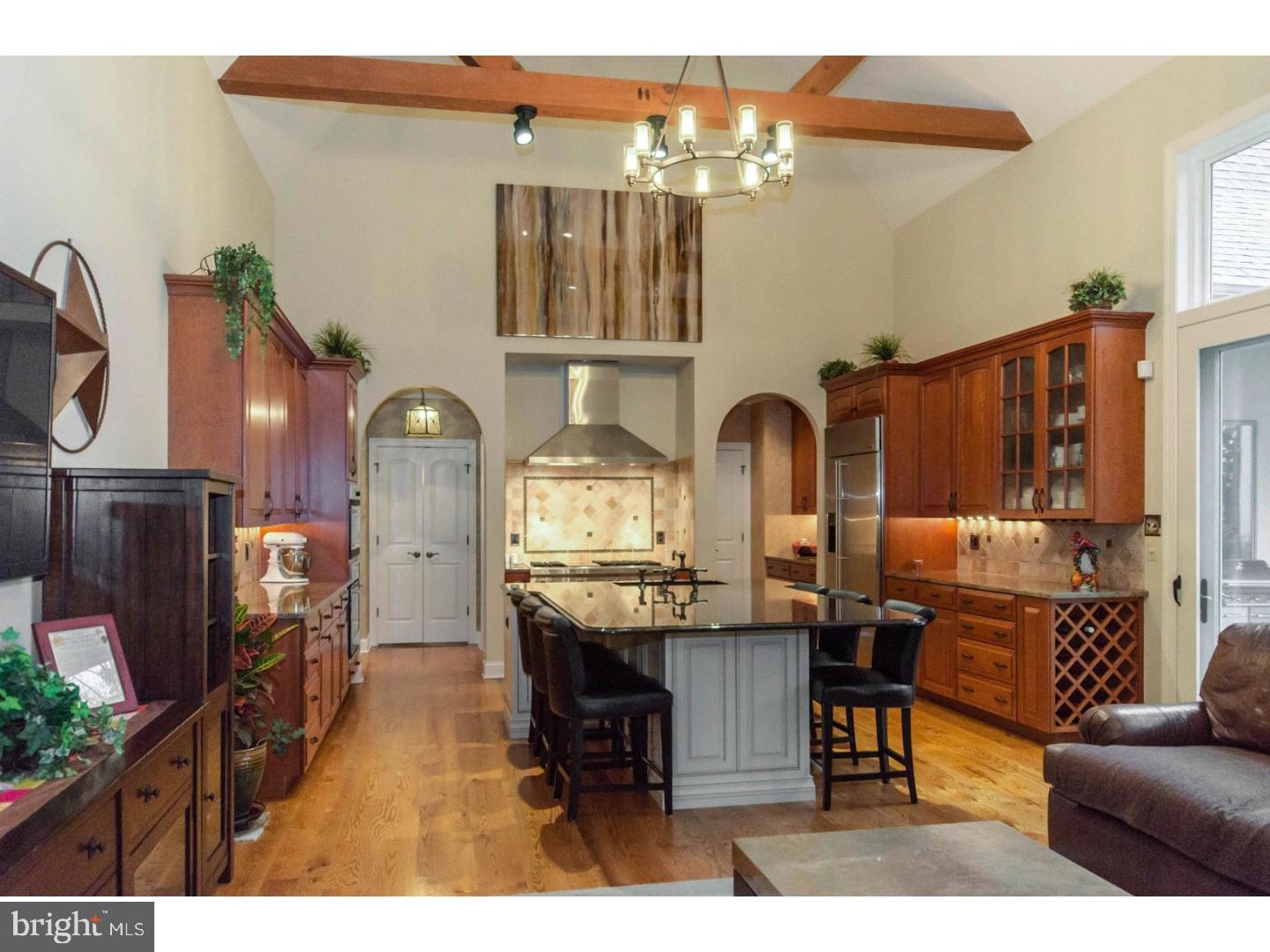 SADDLE RIDGE - Residential