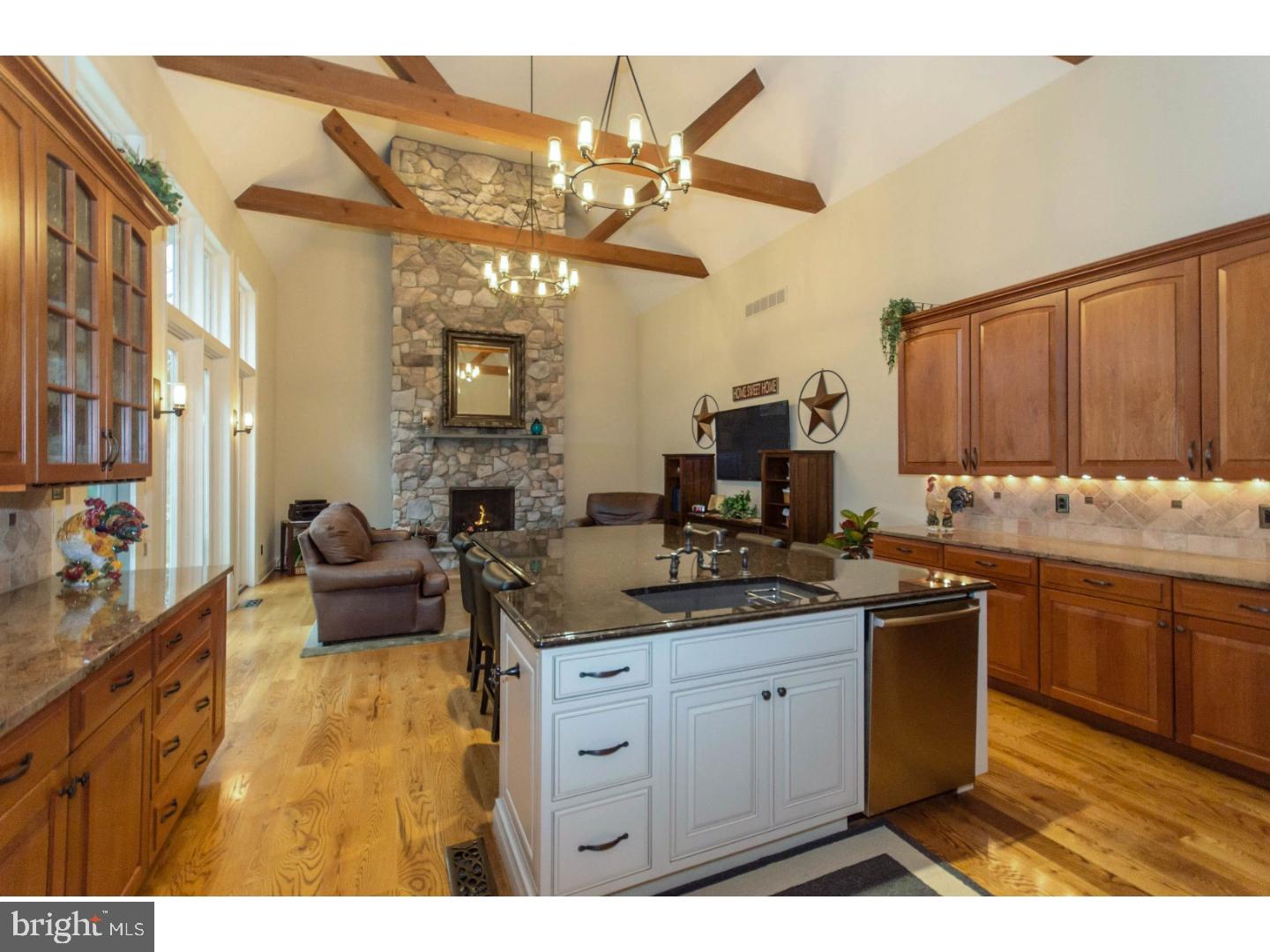 SADDLE RIDGE - Residential