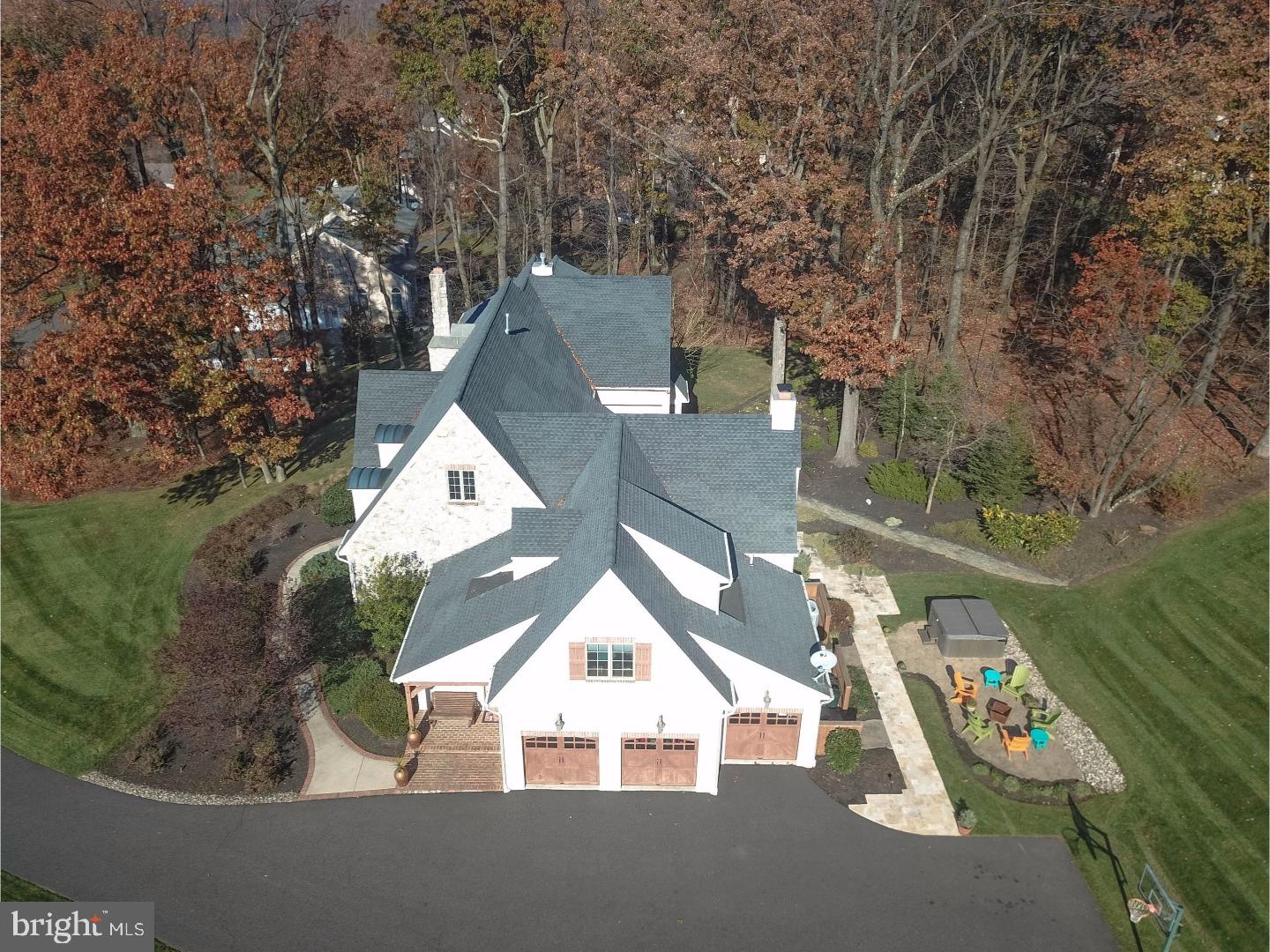 SADDLE RIDGE - Residential