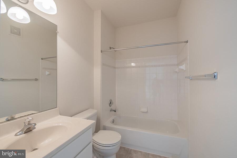 COURTS AT WESCOTT RIDGE - Residential