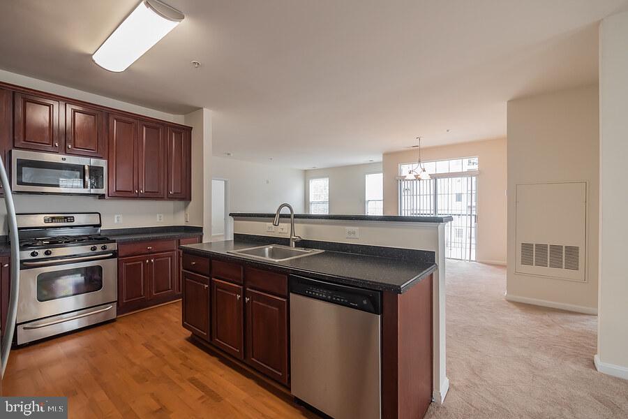 COURTS AT WESCOTT RIDGE - Residential