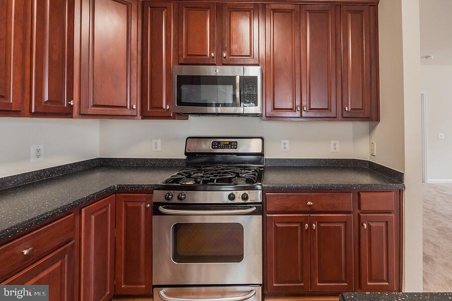 COURTS AT WESCOTT RIDGE - Residential