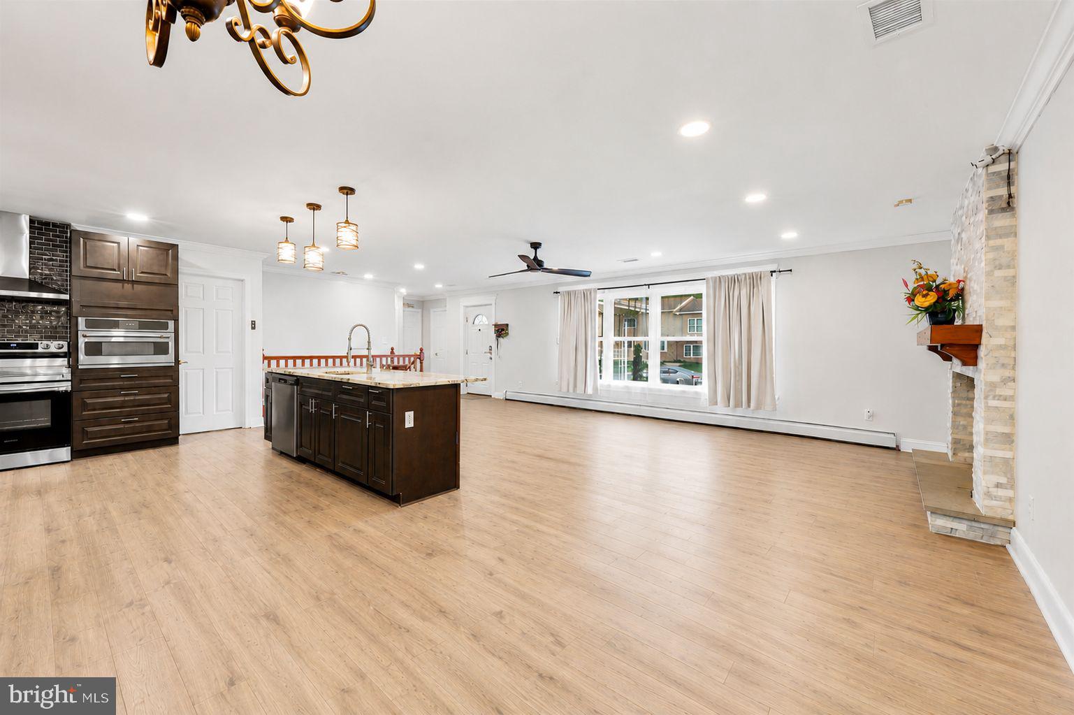 EXCELSIOR VILLAGE - Residential