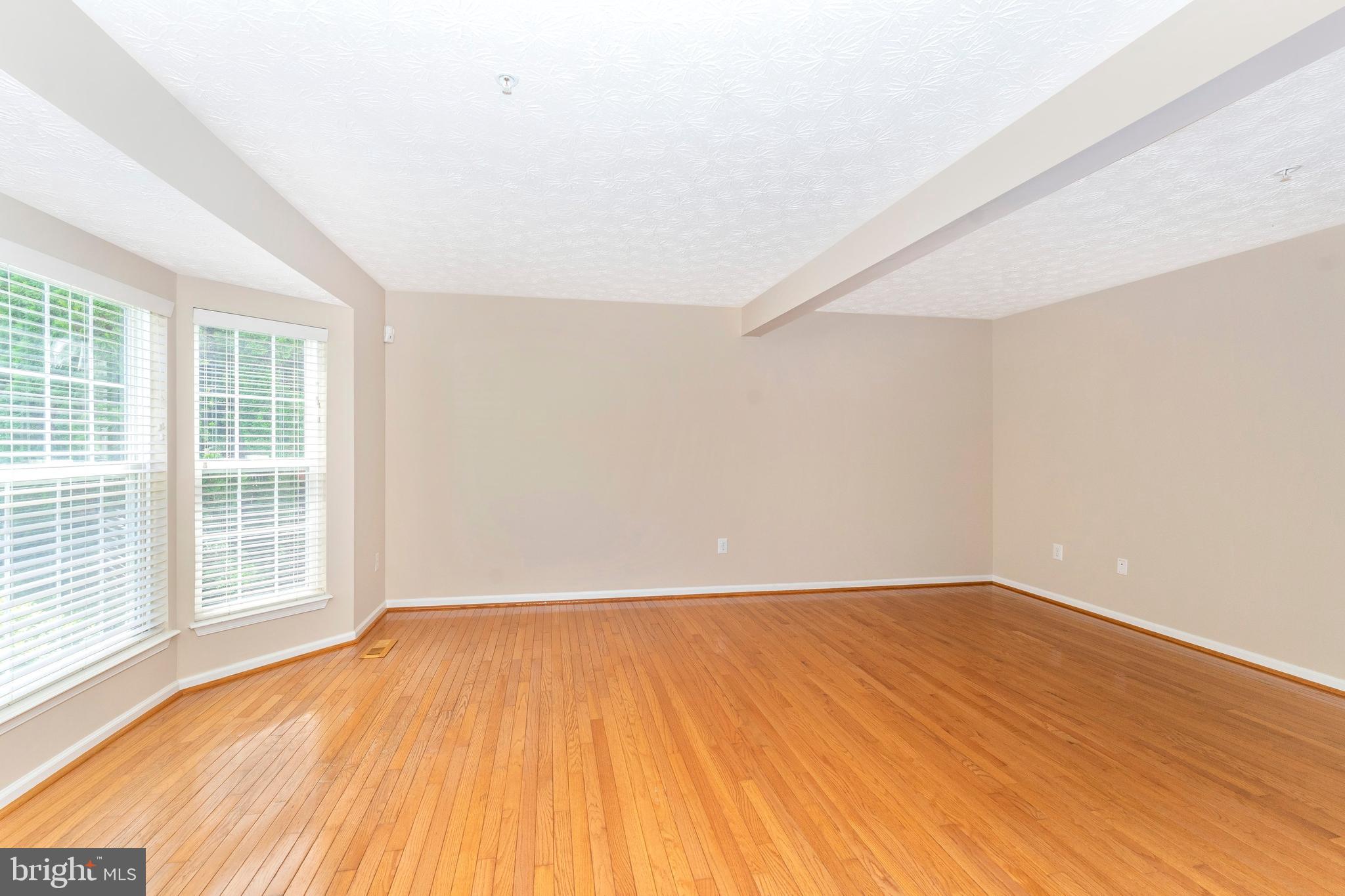 PINEY ORCHARD - Residential