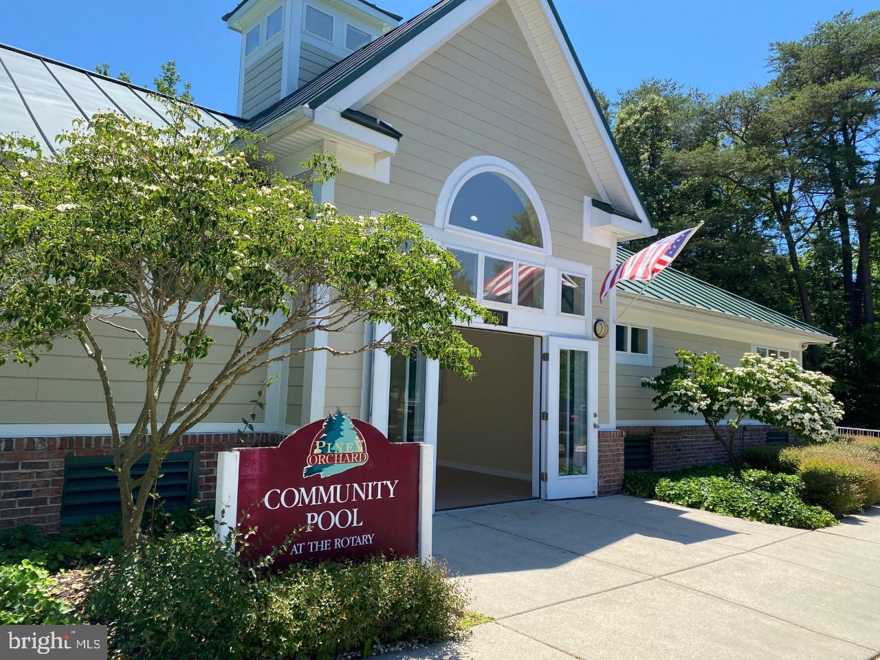 PINEY ORCHARD - Residential