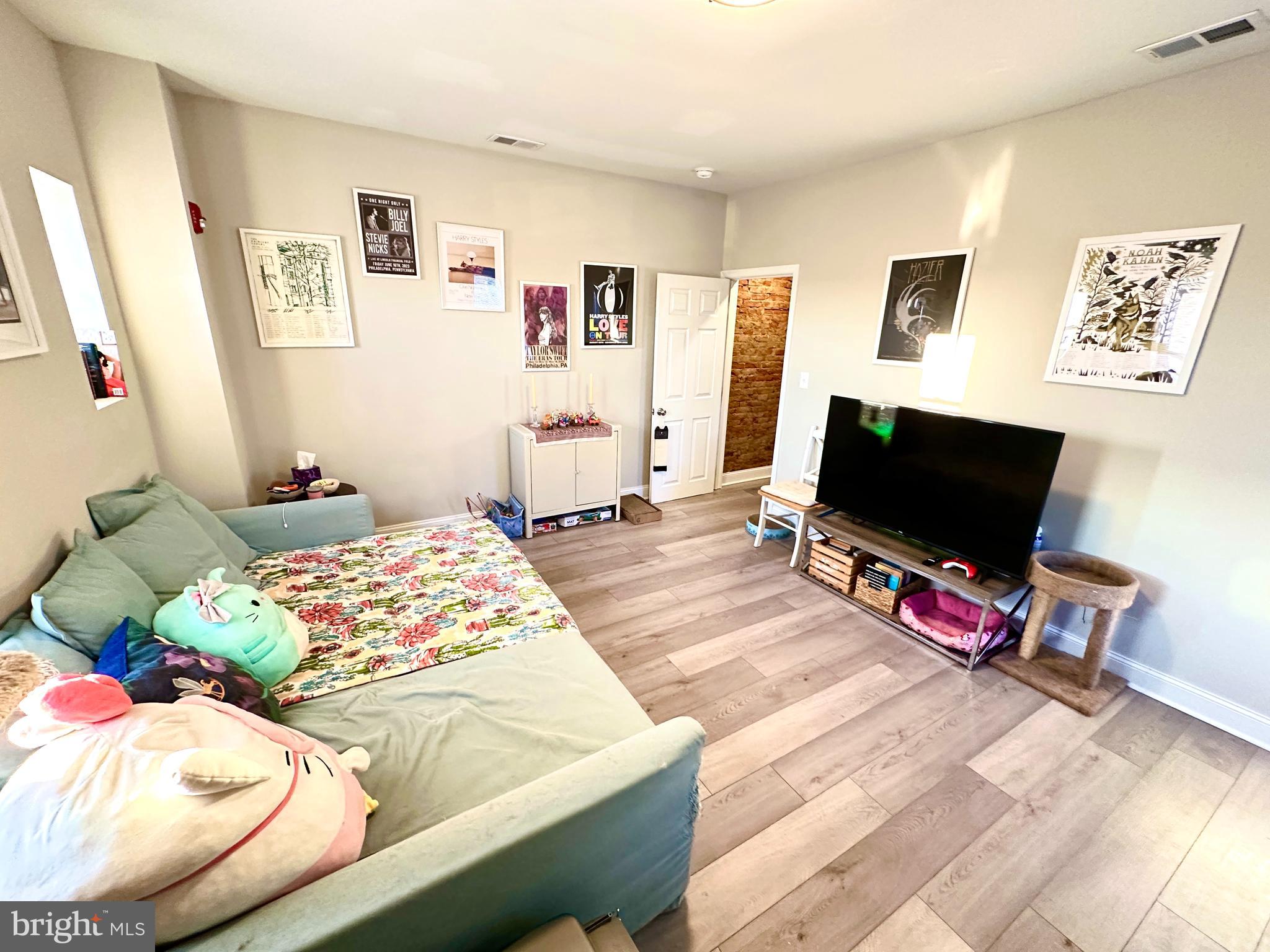 MANAYUNK - Residential Lease