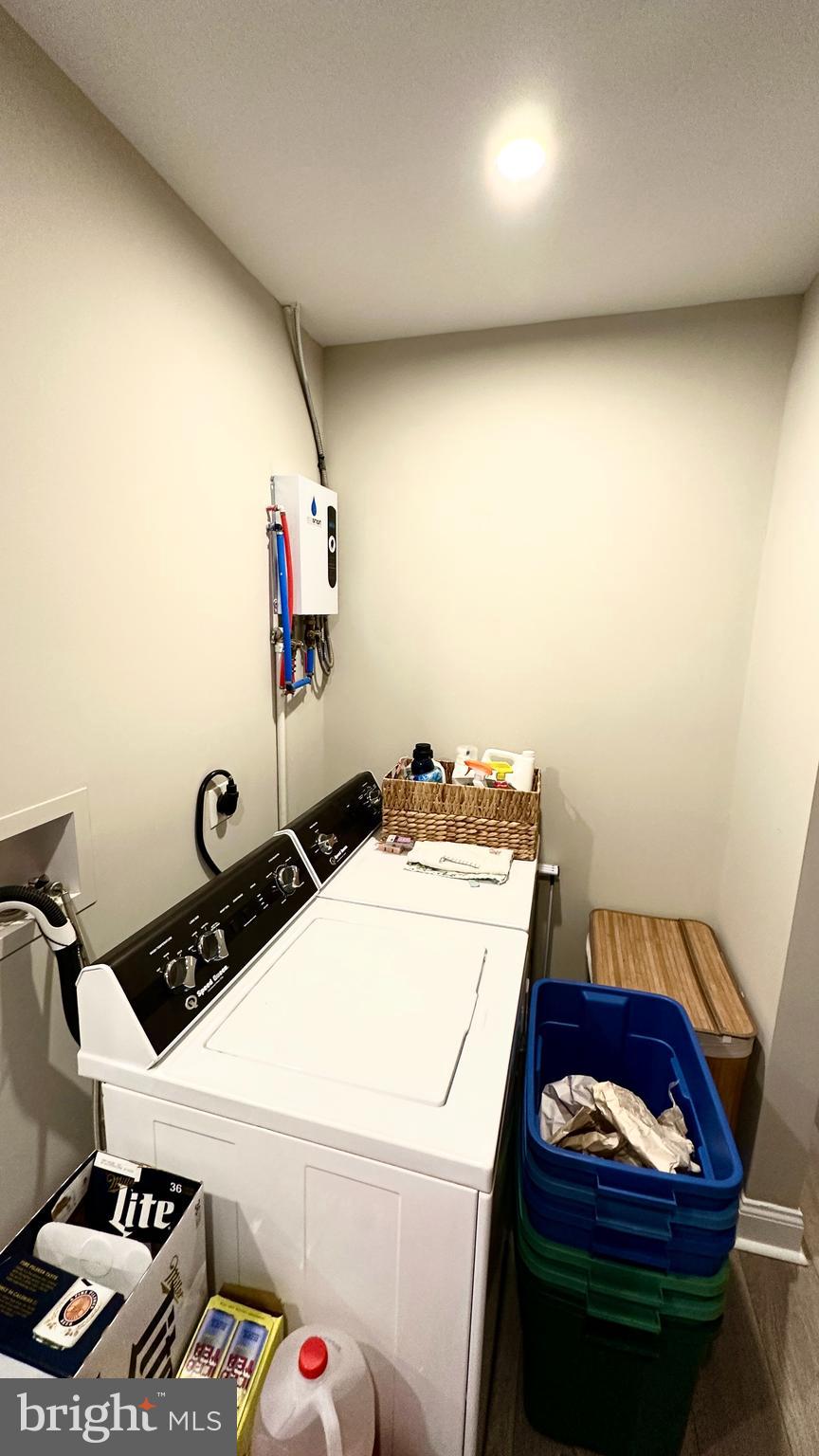 MANAYUNK - Residential Lease