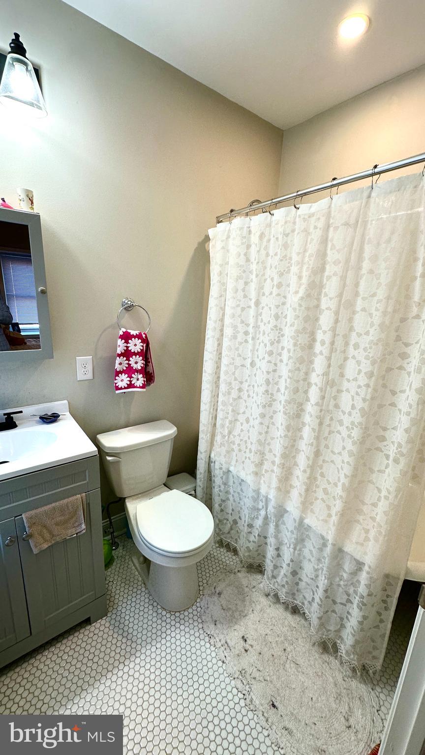 MANAYUNK - Residential Lease