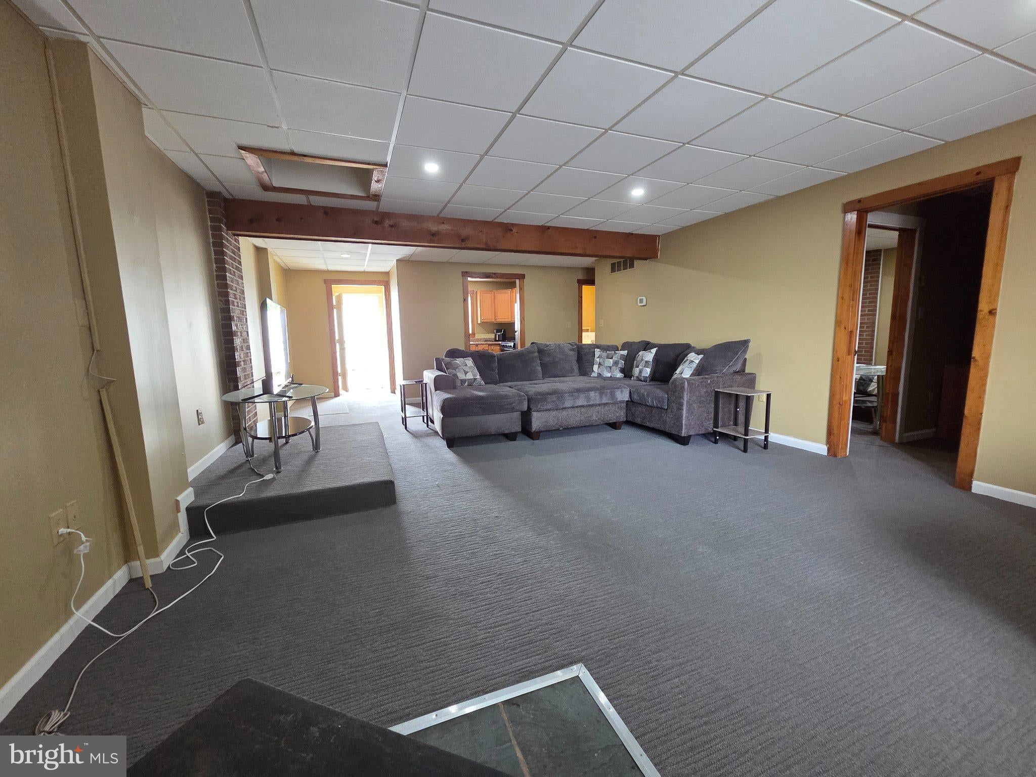 1709 PHILADELPHIA PIKE