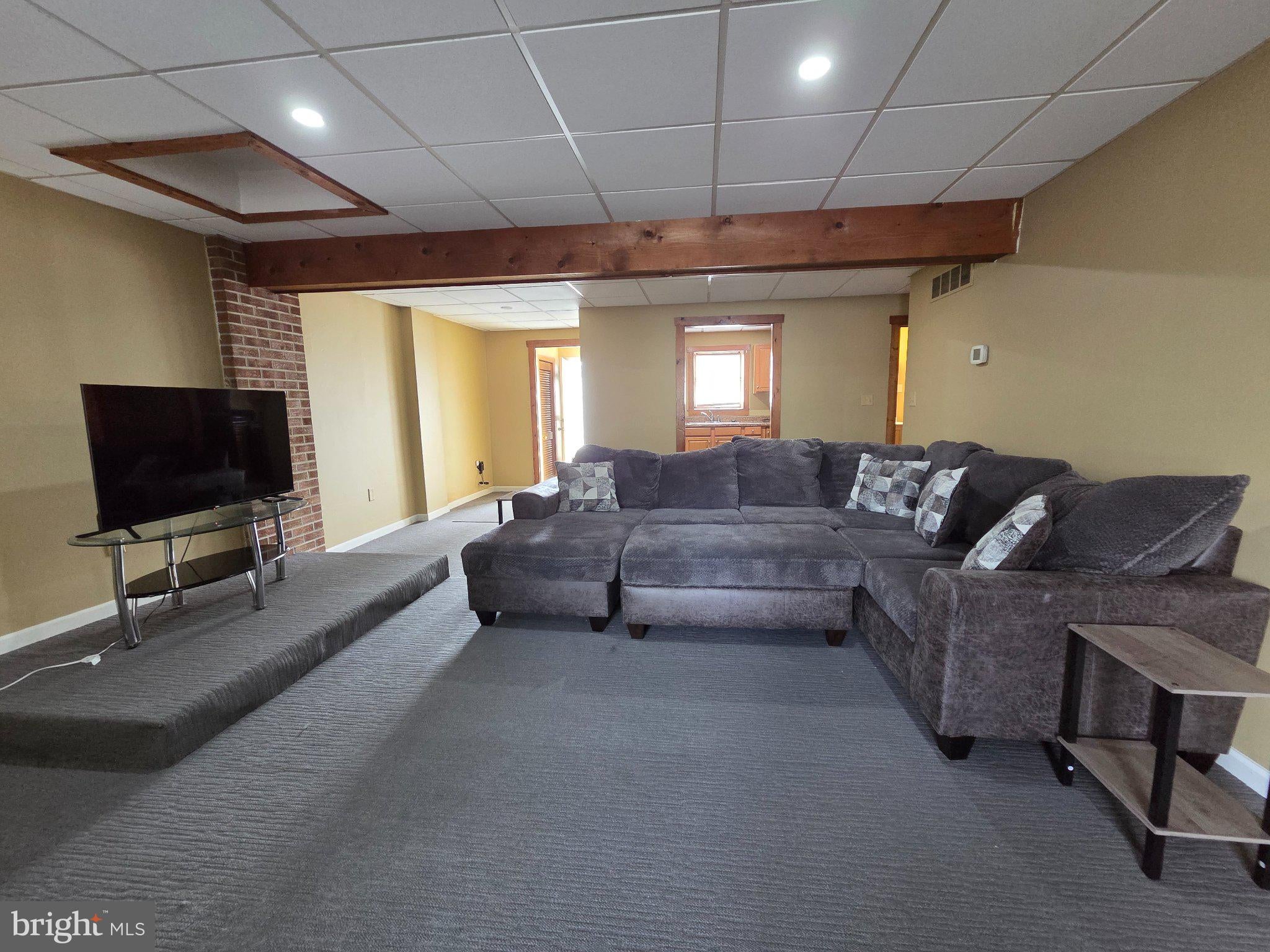 1709 PHILADELPHIA PIKE