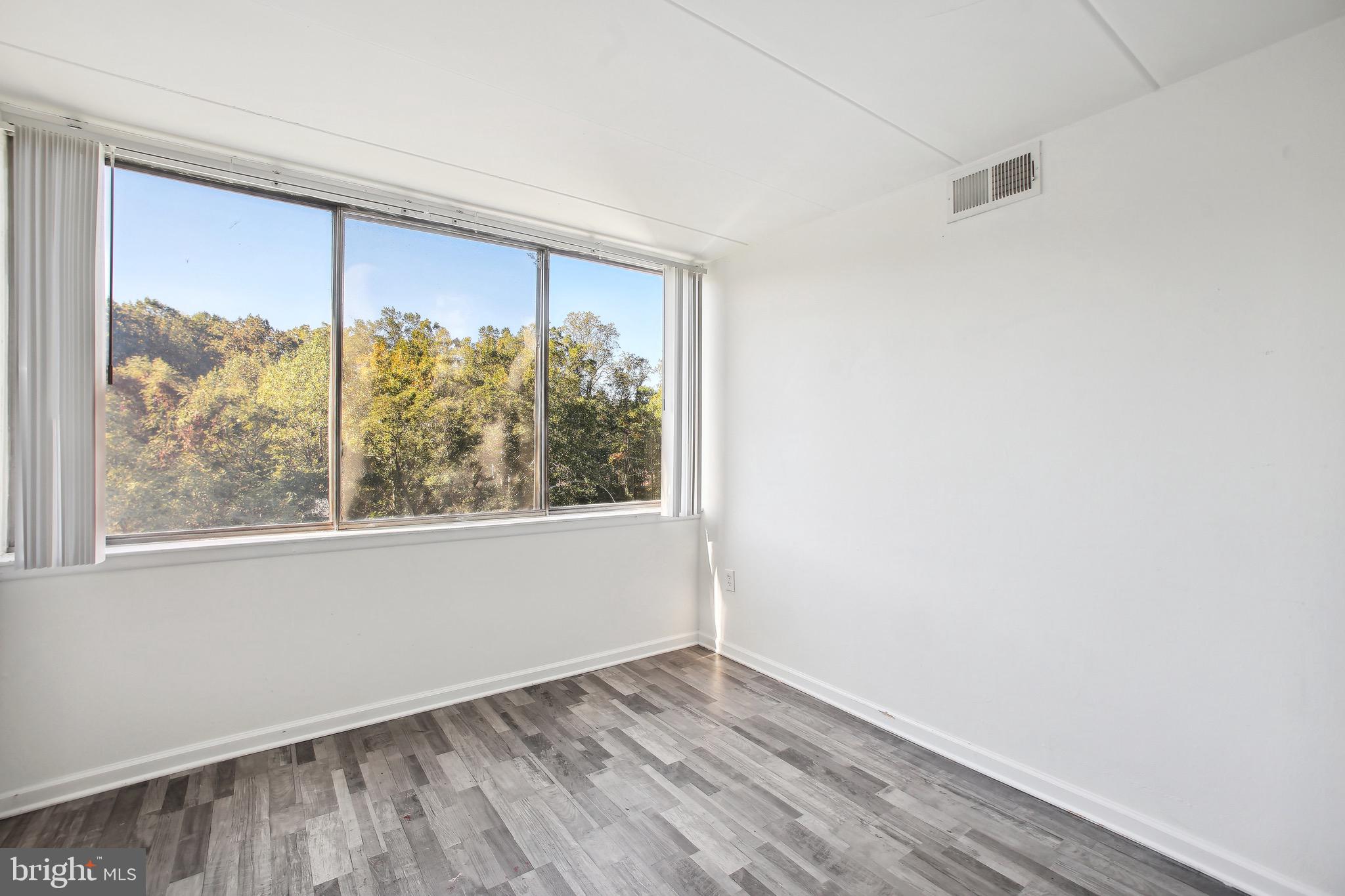 PRESIDENTIAL PARK - Residential