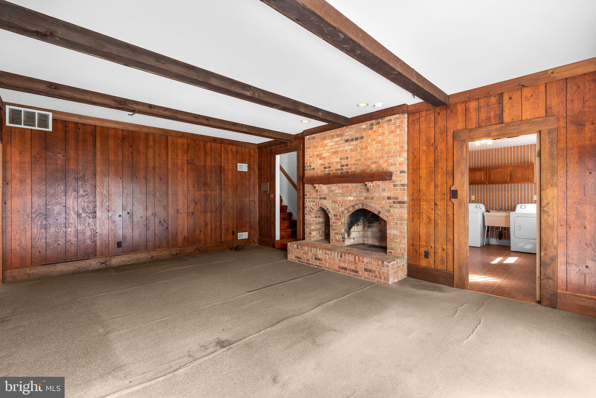 RIVERS EDGE - Residential