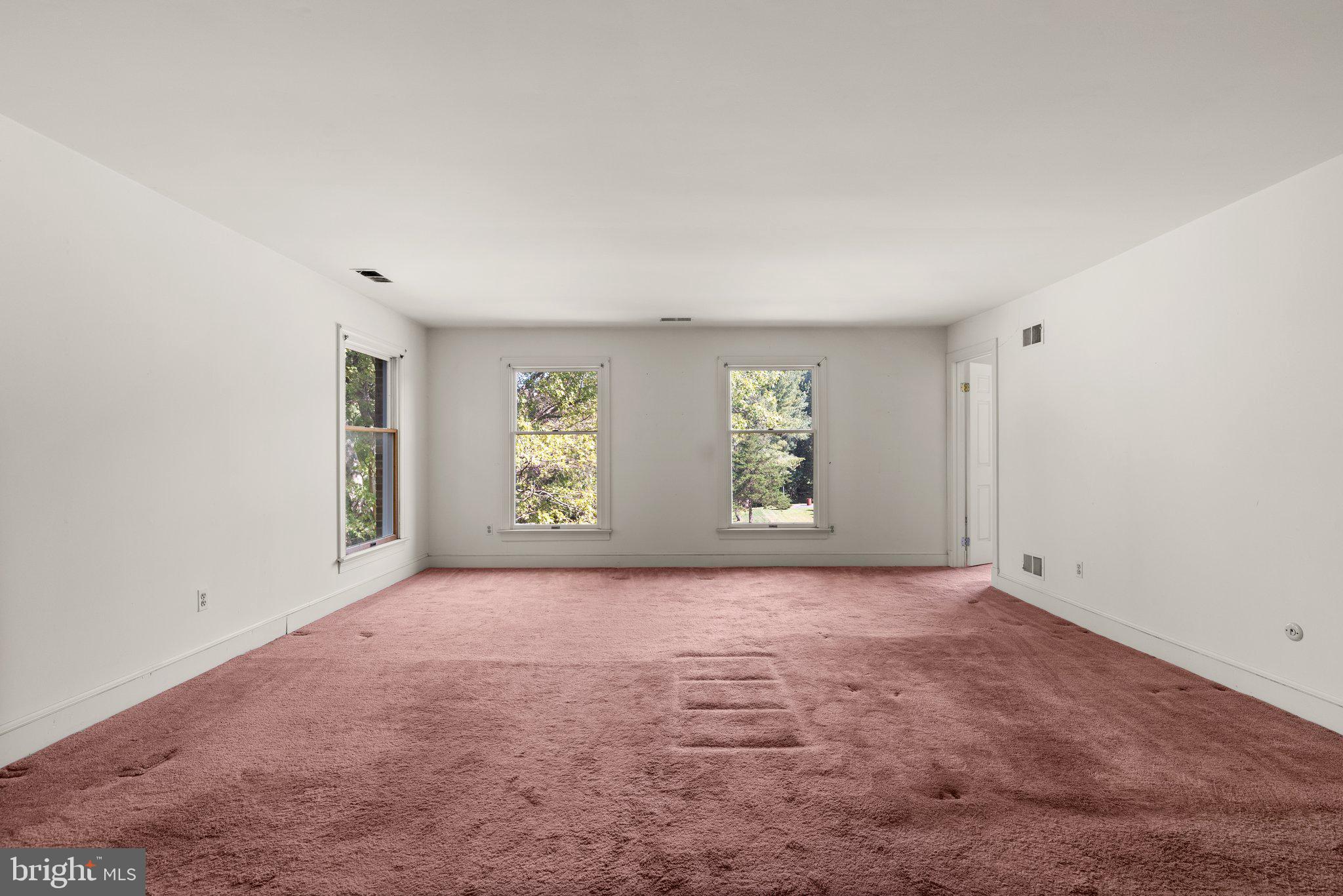 RIVERS EDGE - Residential