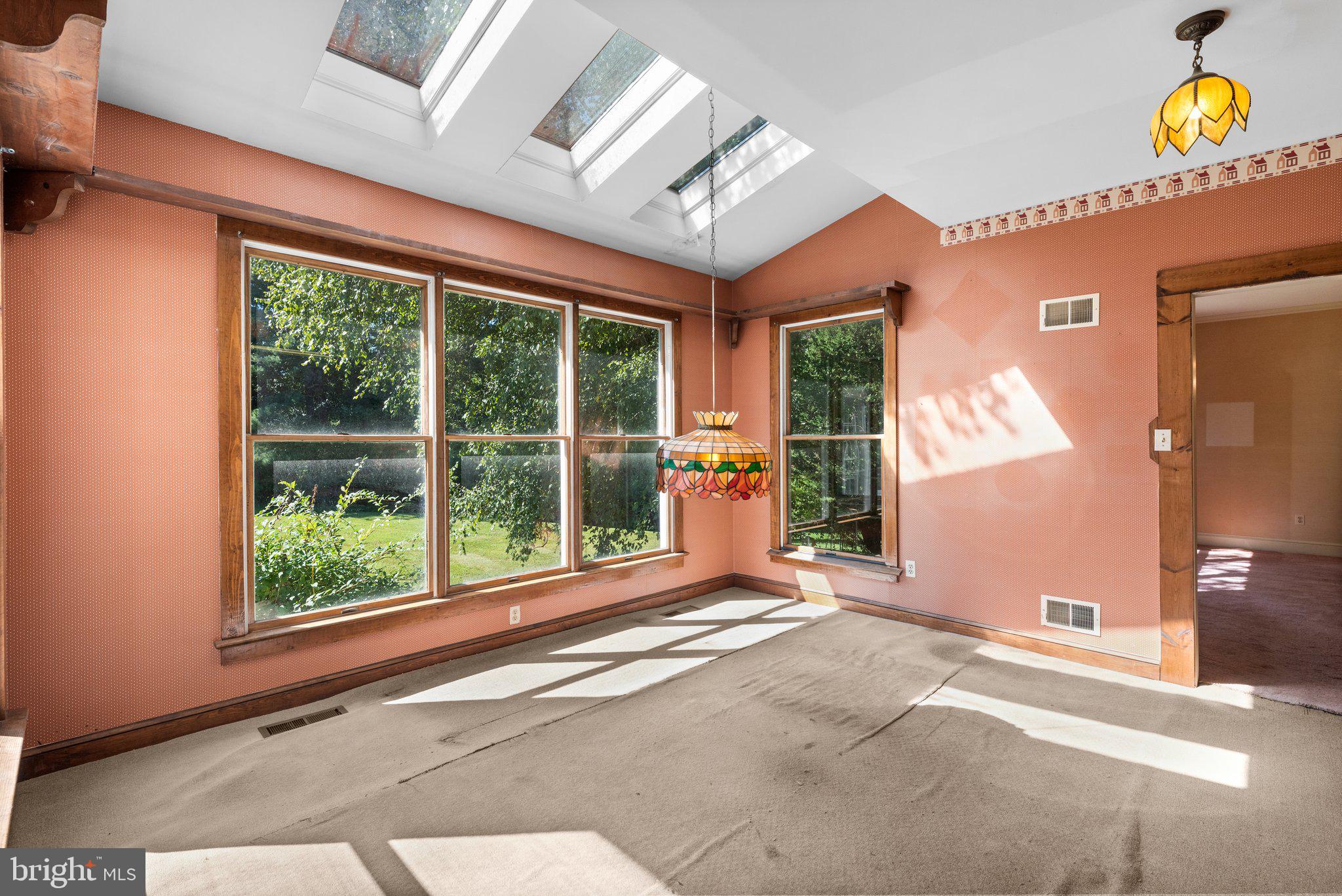 RIVERS EDGE - Residential