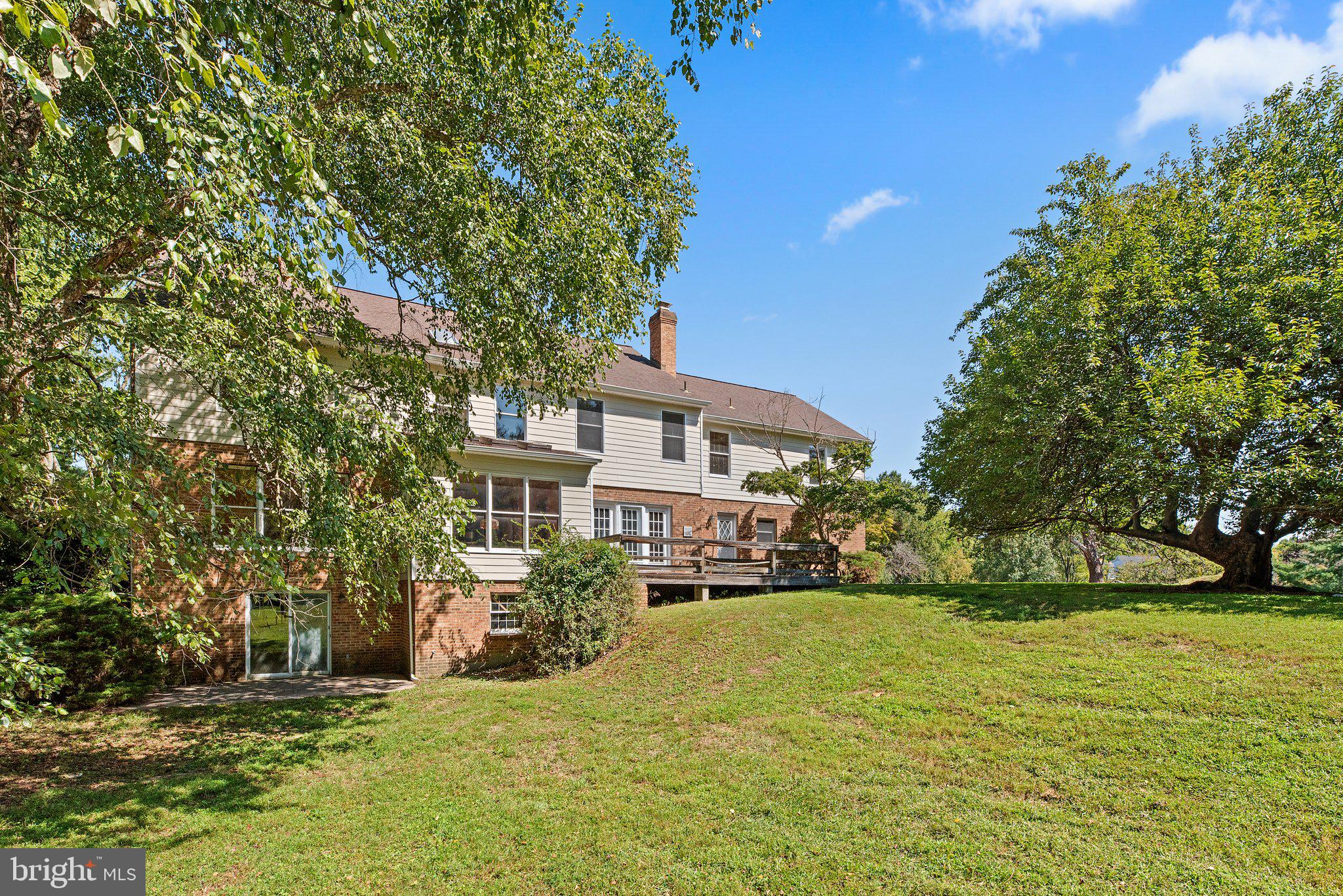 RIVERS EDGE - Residential