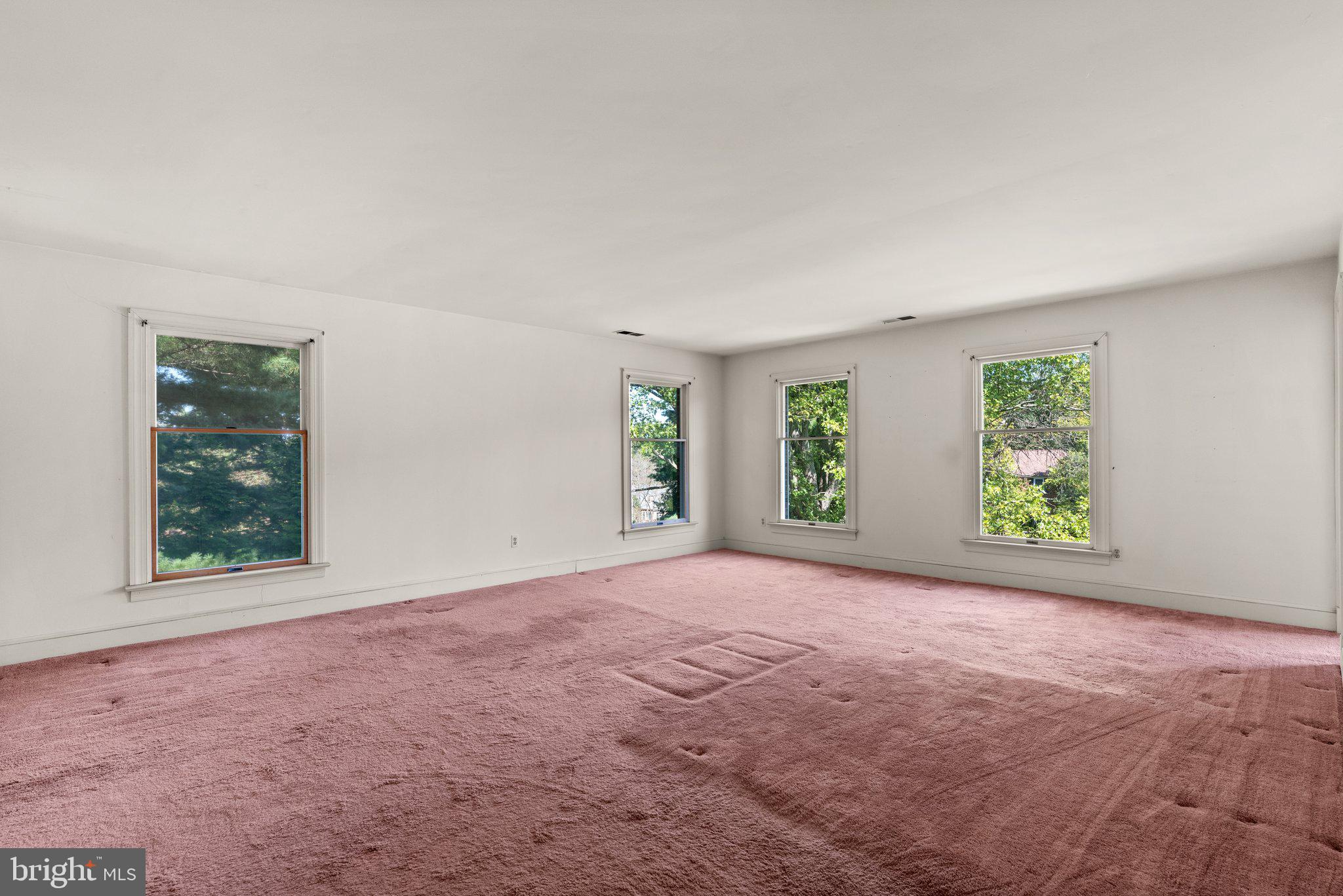 RIVERS EDGE - Residential