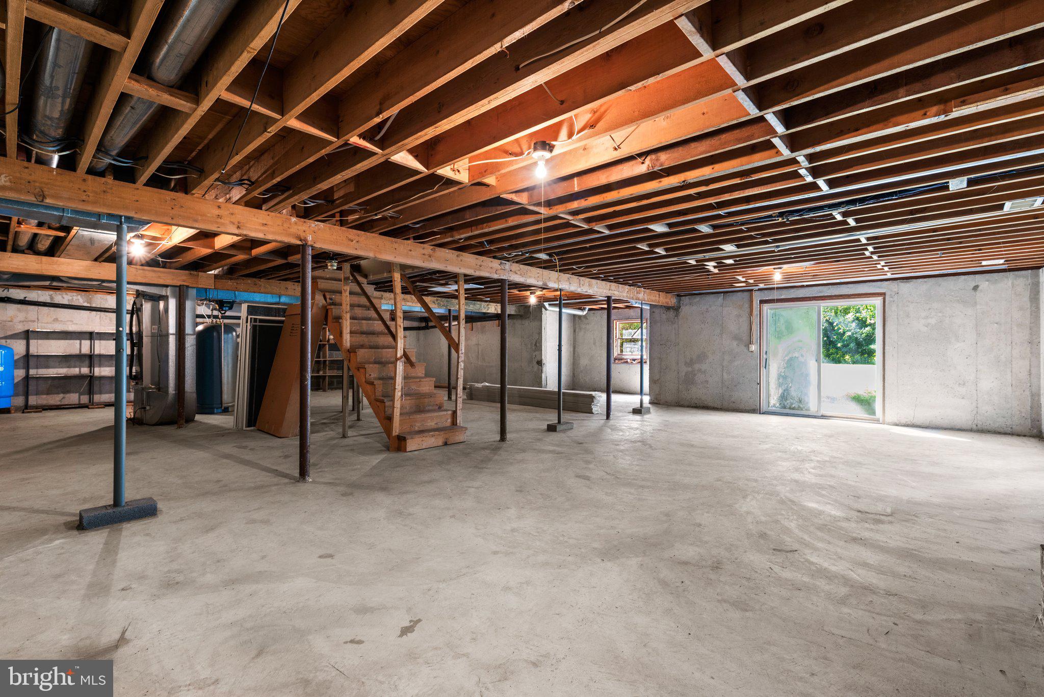 RIVERS EDGE - Residential