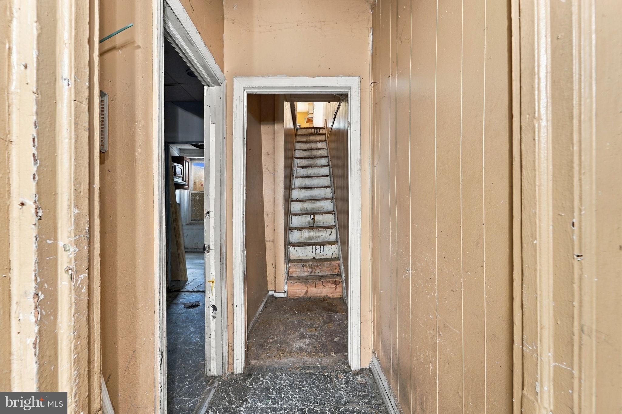 966 FERRY AVENUE