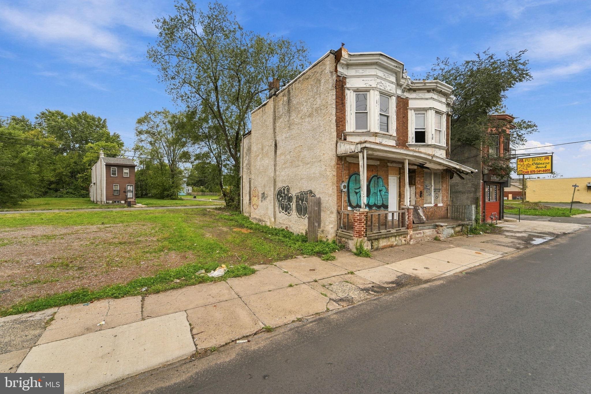 966 FERRY AVENUE
