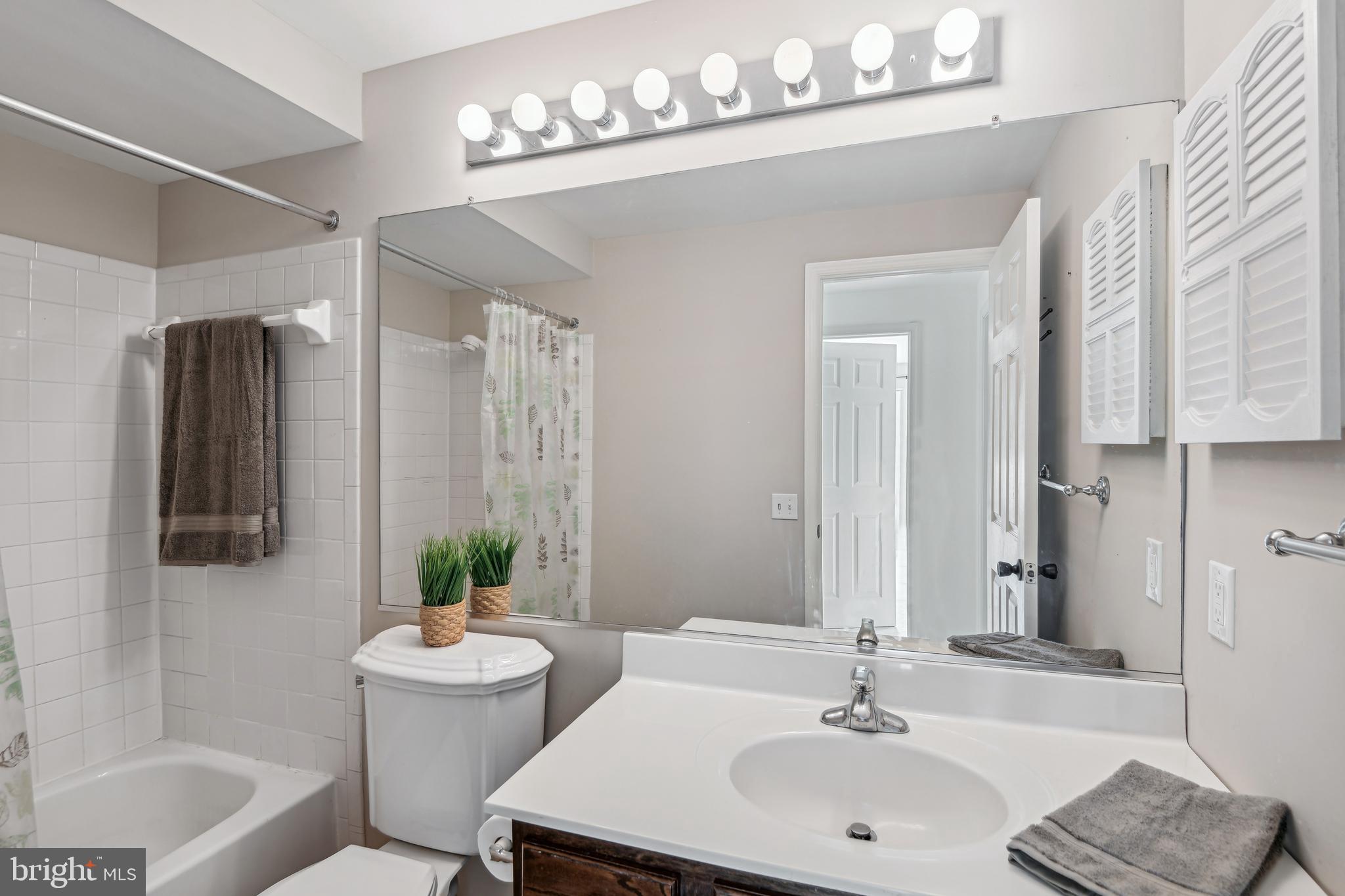 MONTPELIER WOODS - Residential