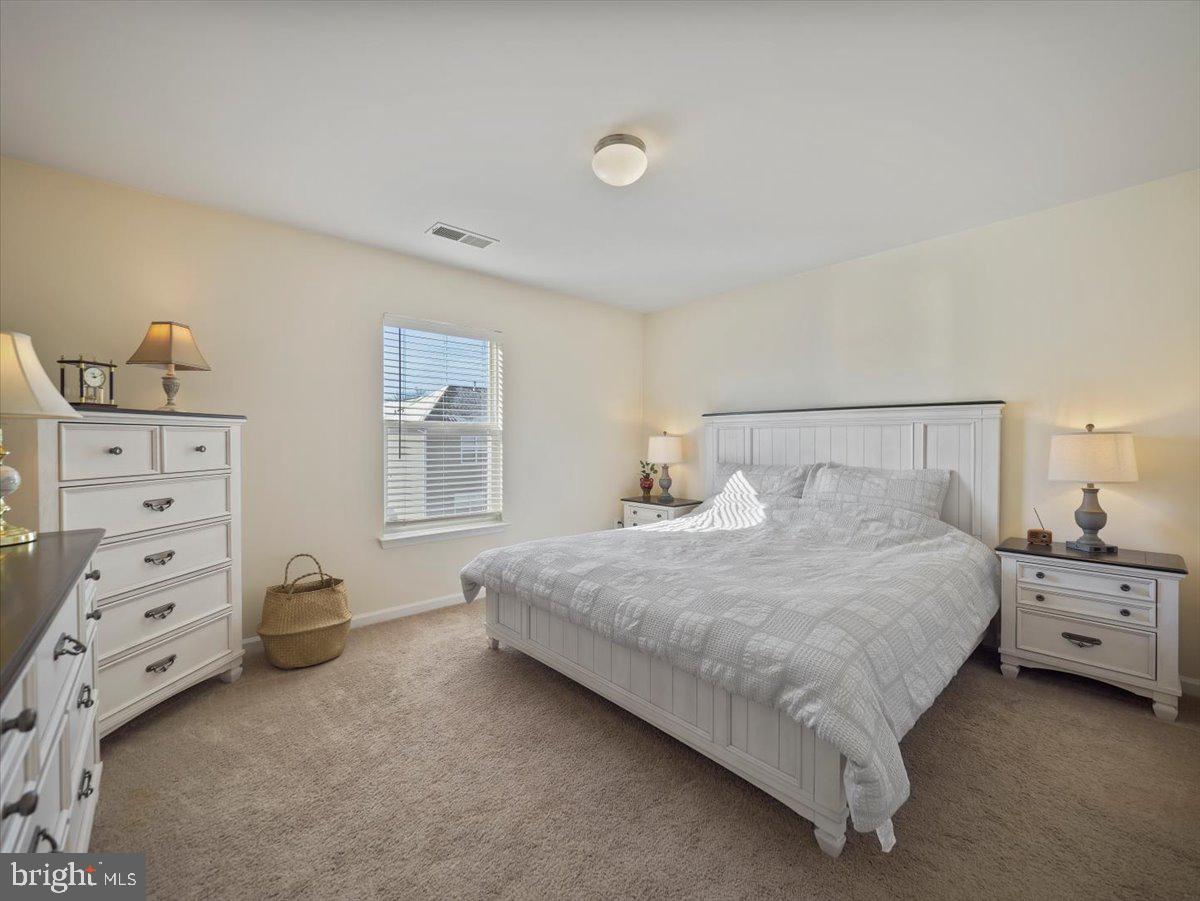 MCGINNIS POINT - Residential