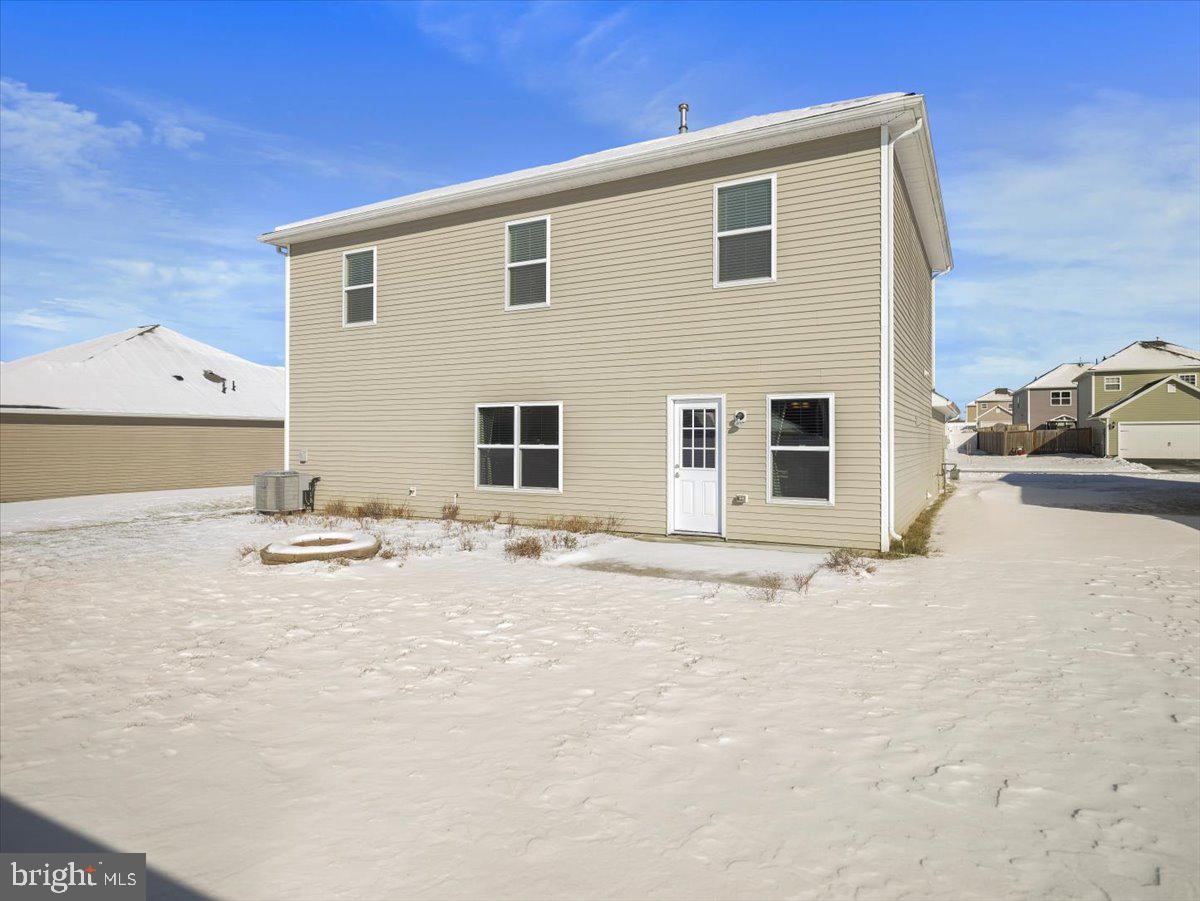 MCGINNIS POINT - Residential