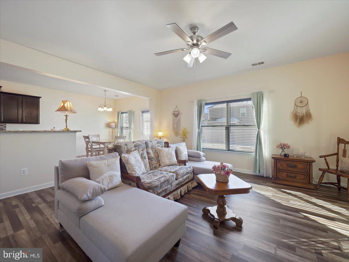 MCGINNIS POINT - Residential