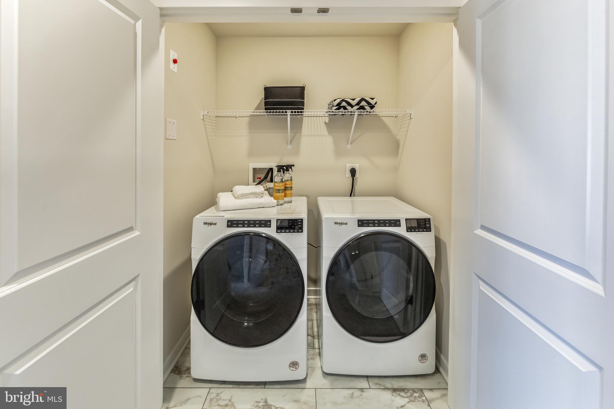 RIVER POINTE - Residential