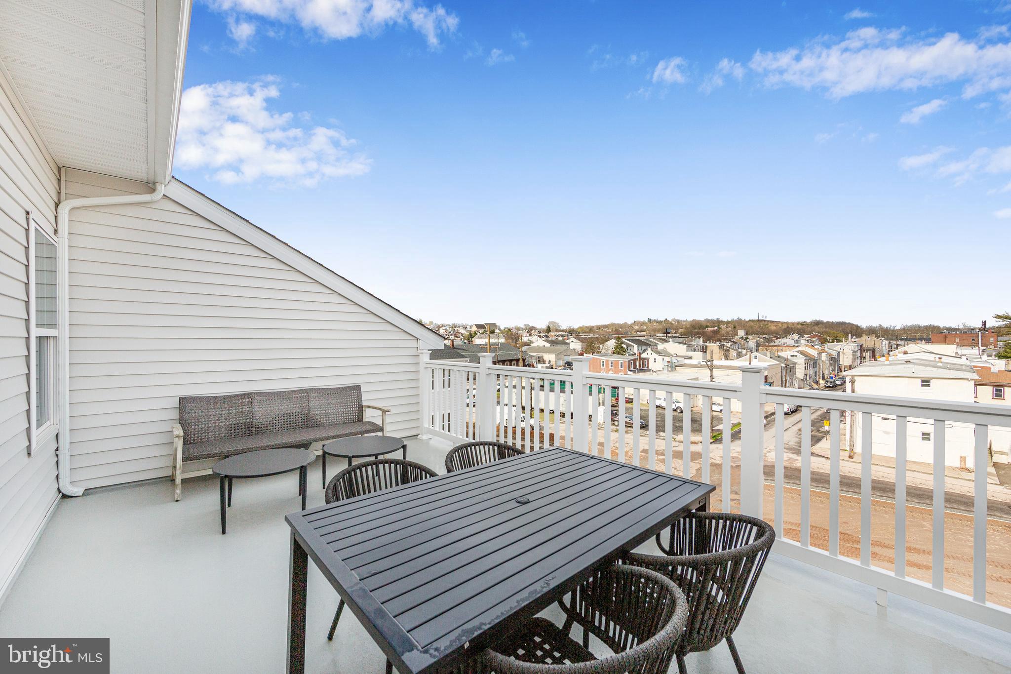 RIVER POINTE - Residential