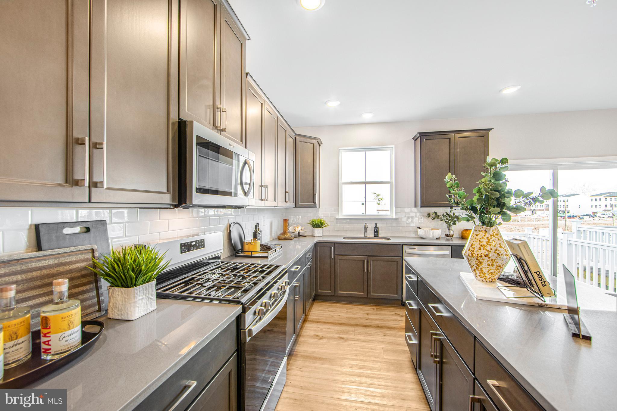 RIVER POINTE - Residential