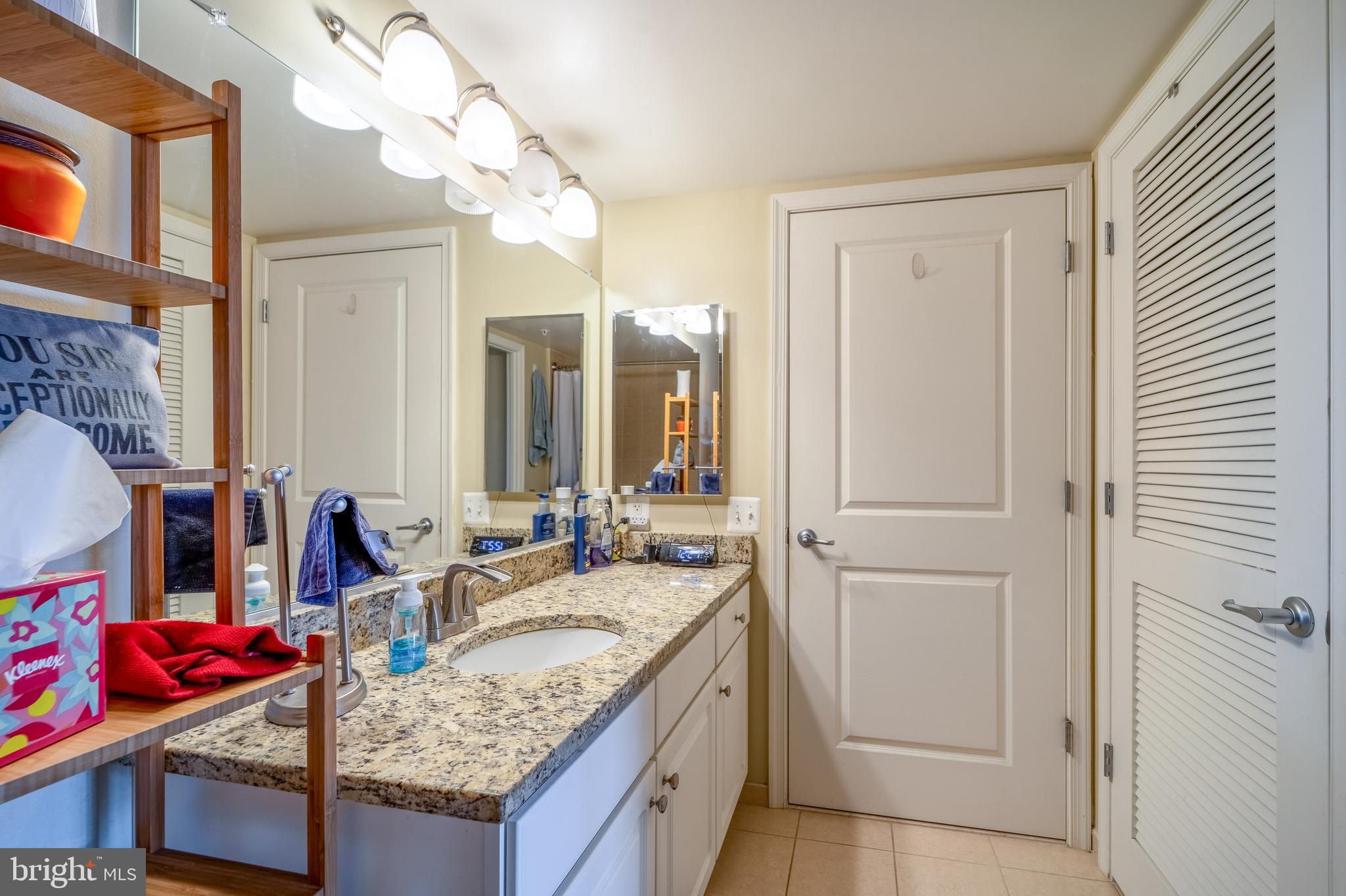 CARLTON HOUSE - Residential Lease